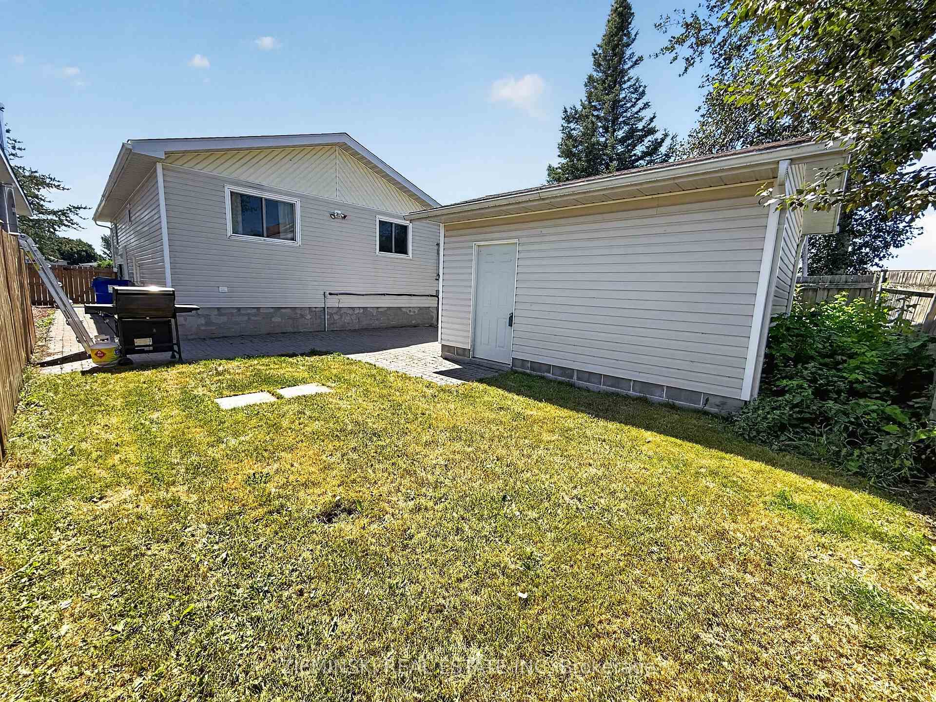 Photo 4 of 1222 Gatineau Boulevard, Timmins, MTJ - Main Area — HOMEH