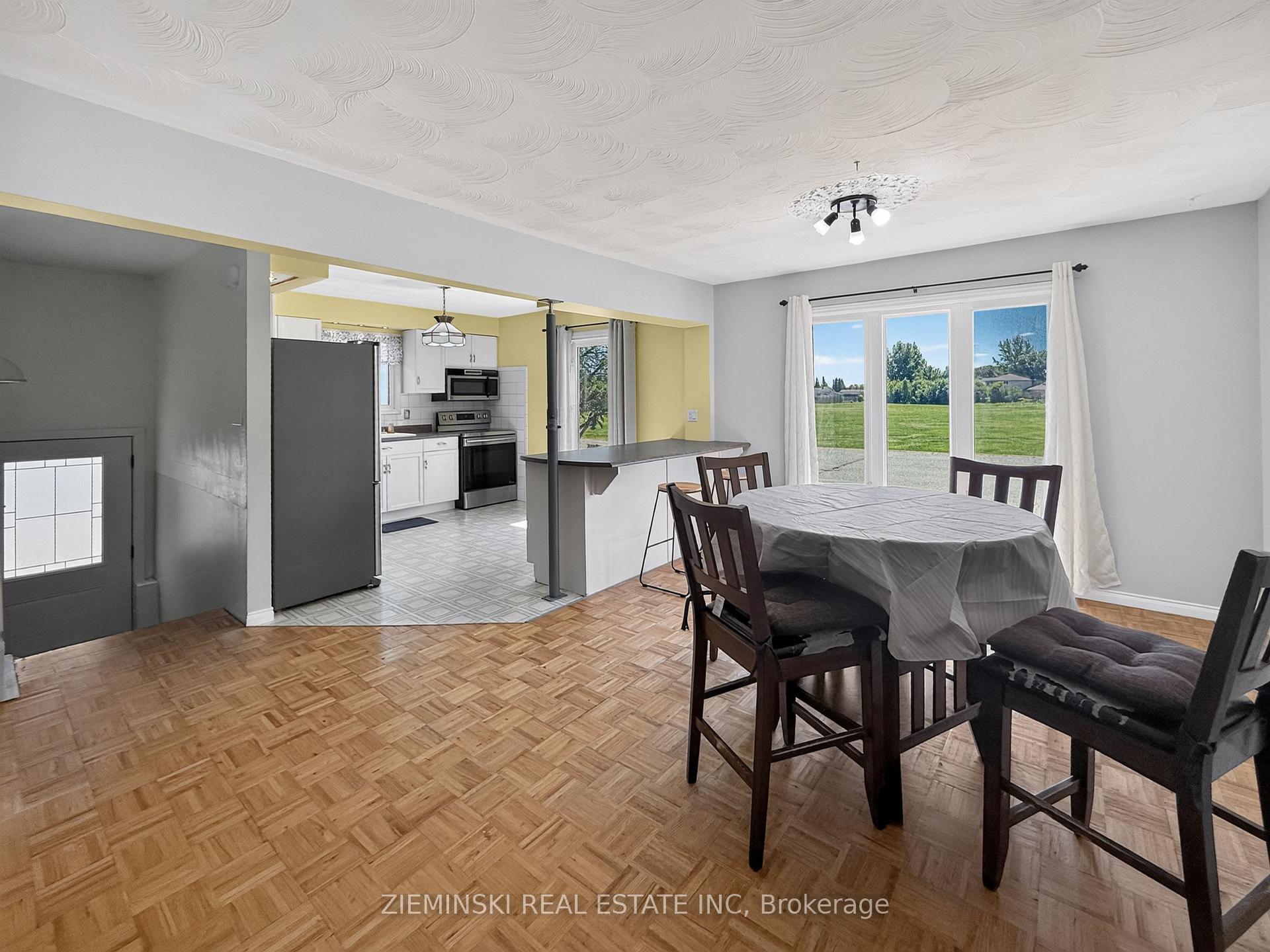 Photo 9 of 1222 Gatineau Boulevard, Timmins, MTJ - Main Area — HOMEH