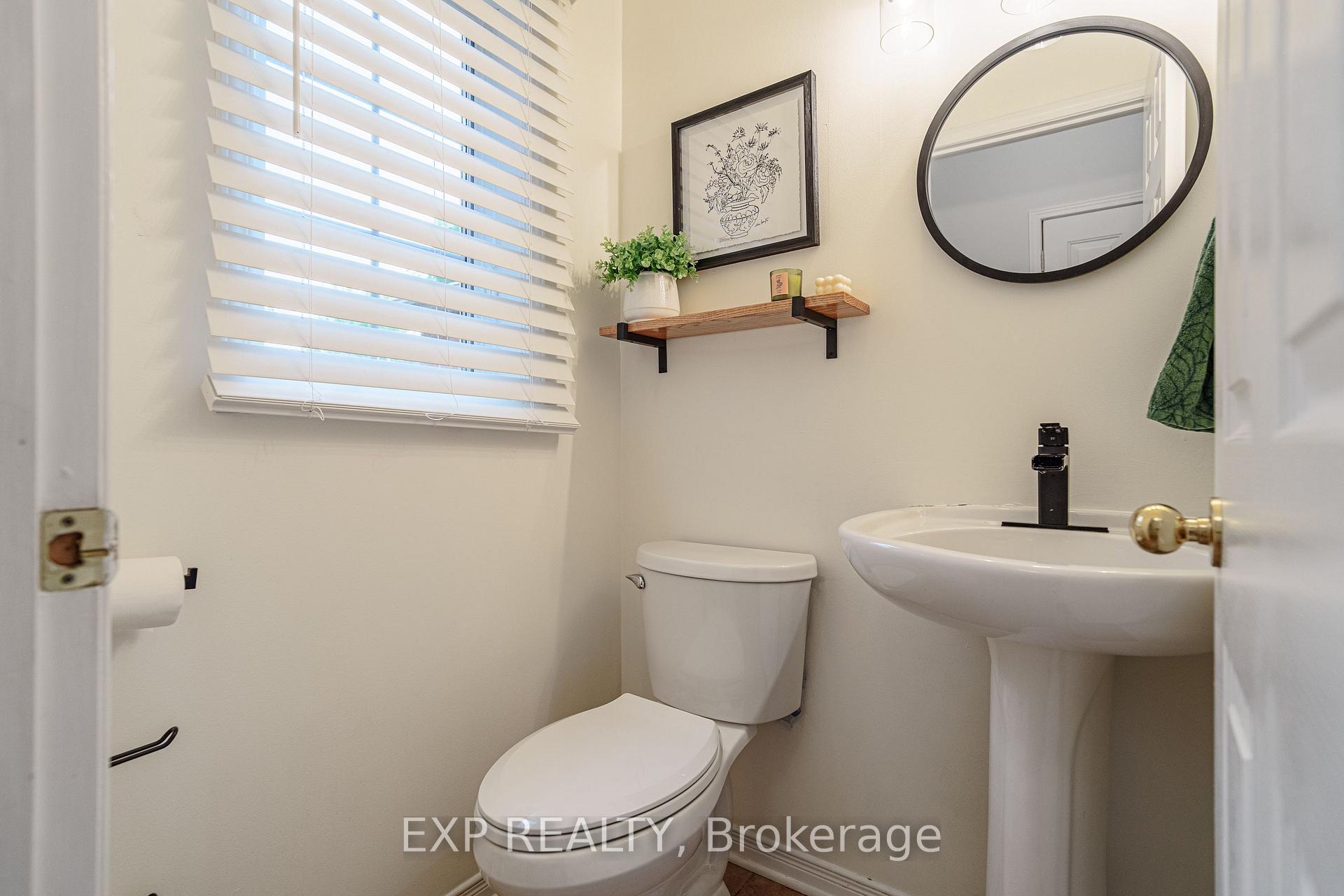 Photo 13 of 2010 Scully Way, Ottawa, Fallingbrook/Gardenway South — HOMEH