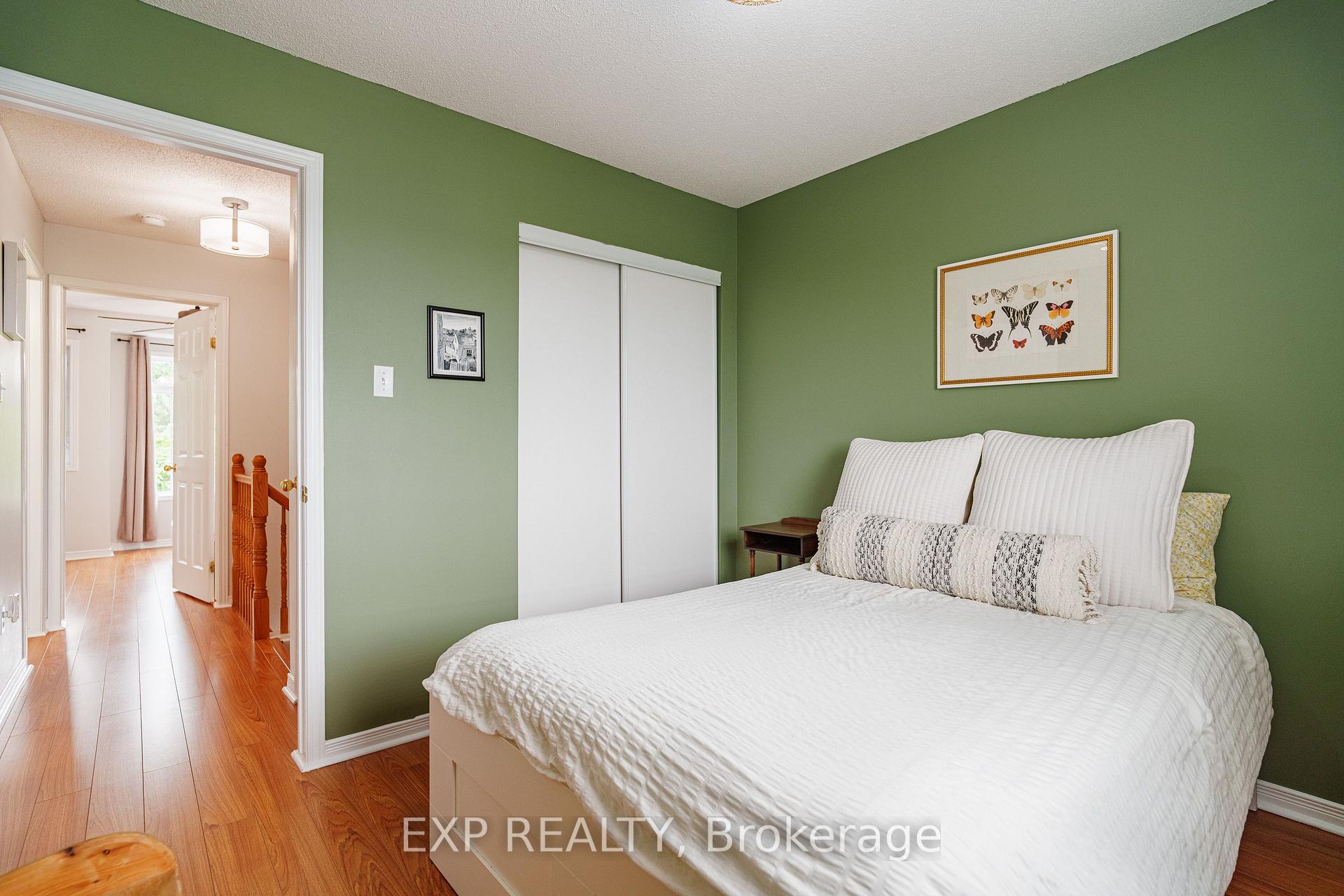 Photo 16 of 2010 Scully Way, Ottawa, Fallingbrook/Gardenway South — HOMEH