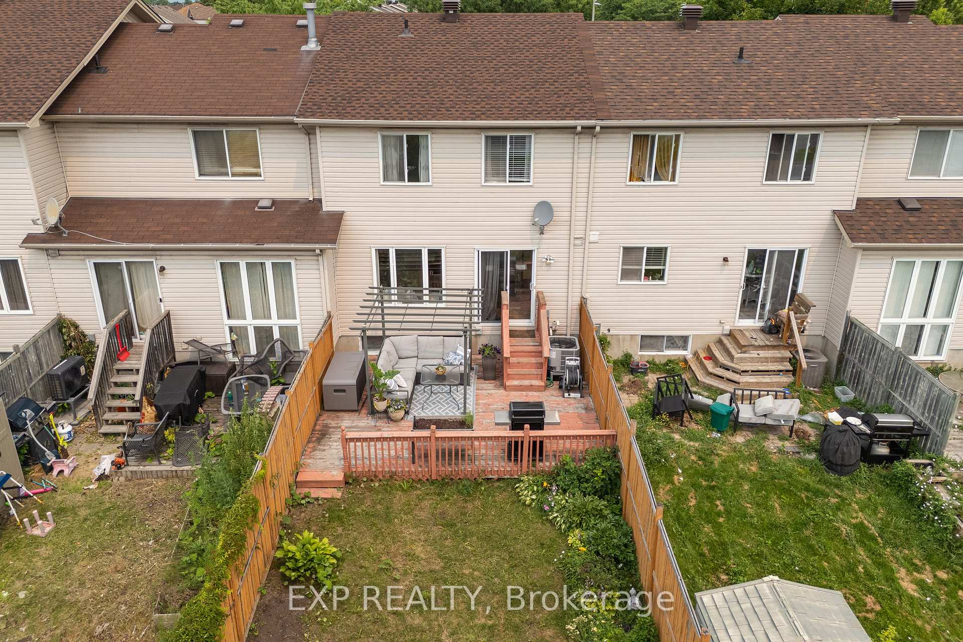 Photo 26 of 2010 Scully Way, Ottawa, Fallingbrook/Gardenway South — HOMEH