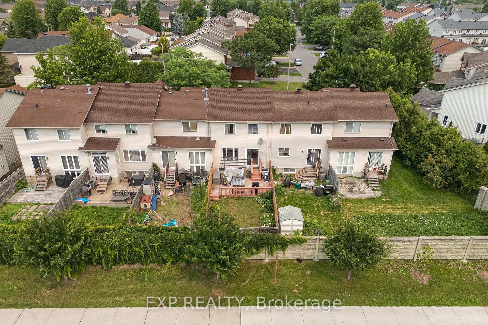 Photo 27 of 2010 Scully Way, Ottawa, Fallingbrook/Gardenway South — HOMEH