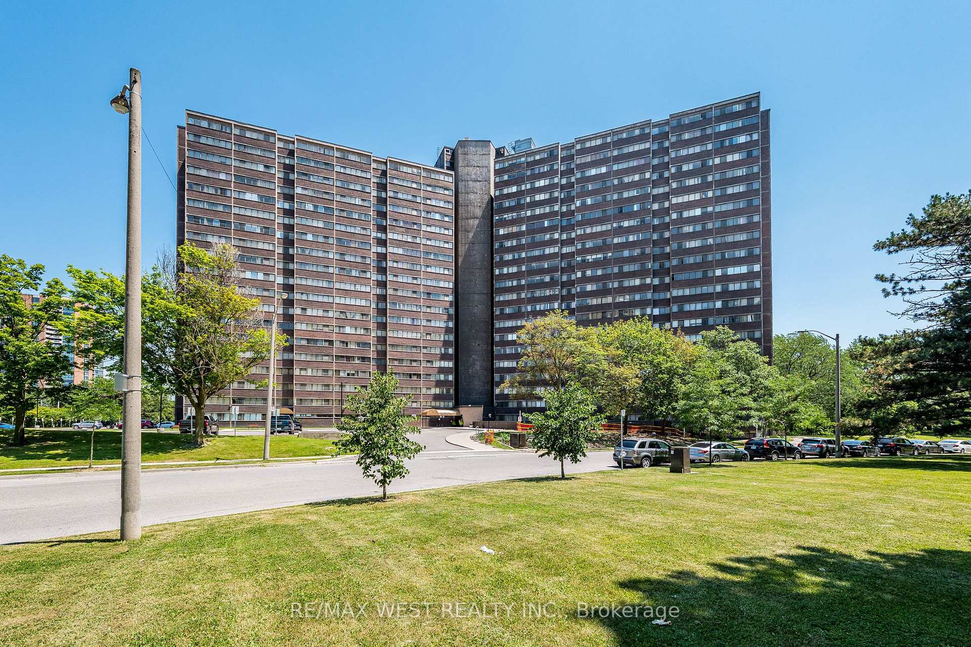 Photo of Unit 1104, 11 Wincott Drive