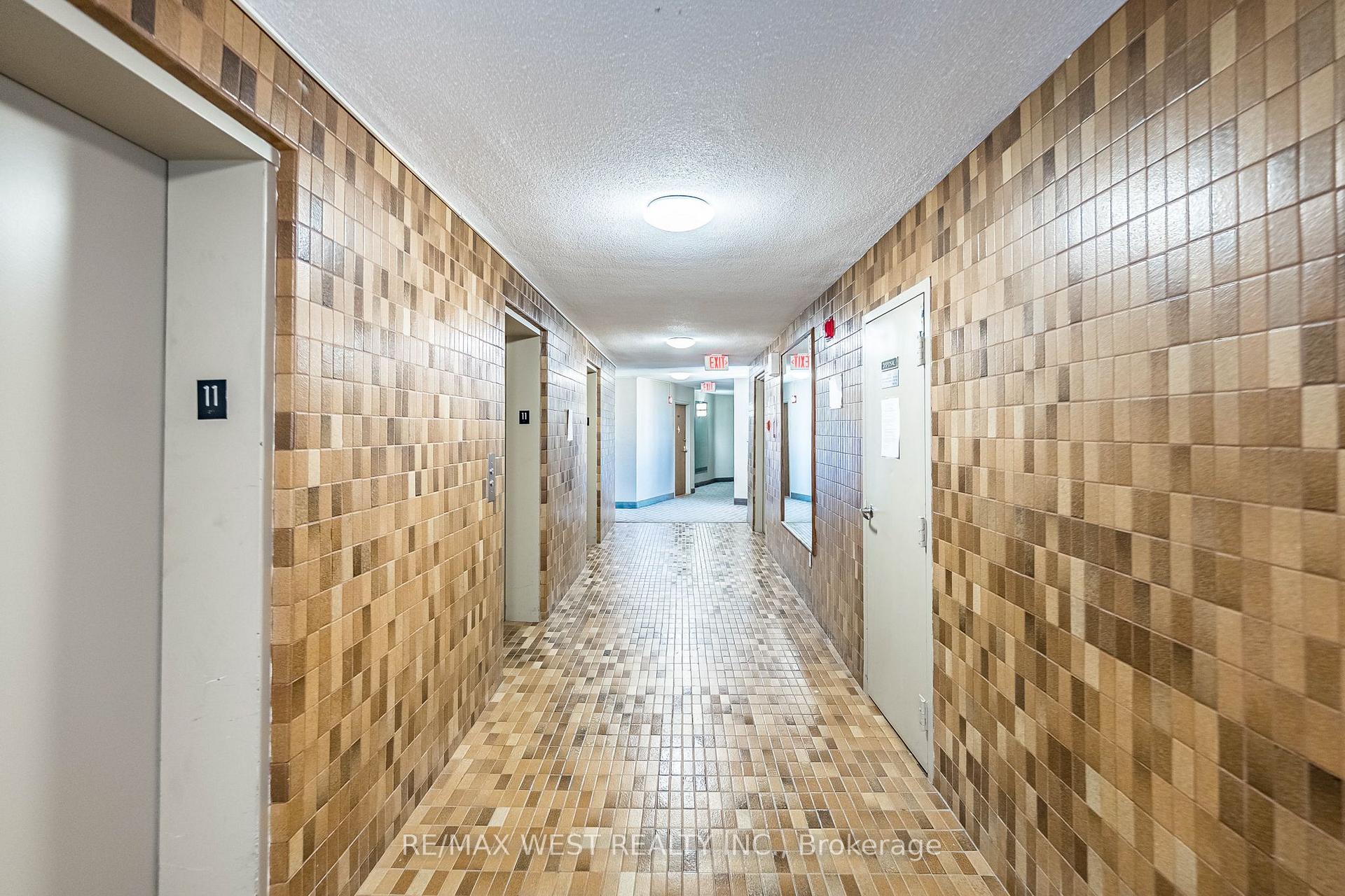 Photo 5 of Unit 1104, 11 Wincott Drive, Etobicoke, Kingsview Village-The Westway — HOMEH