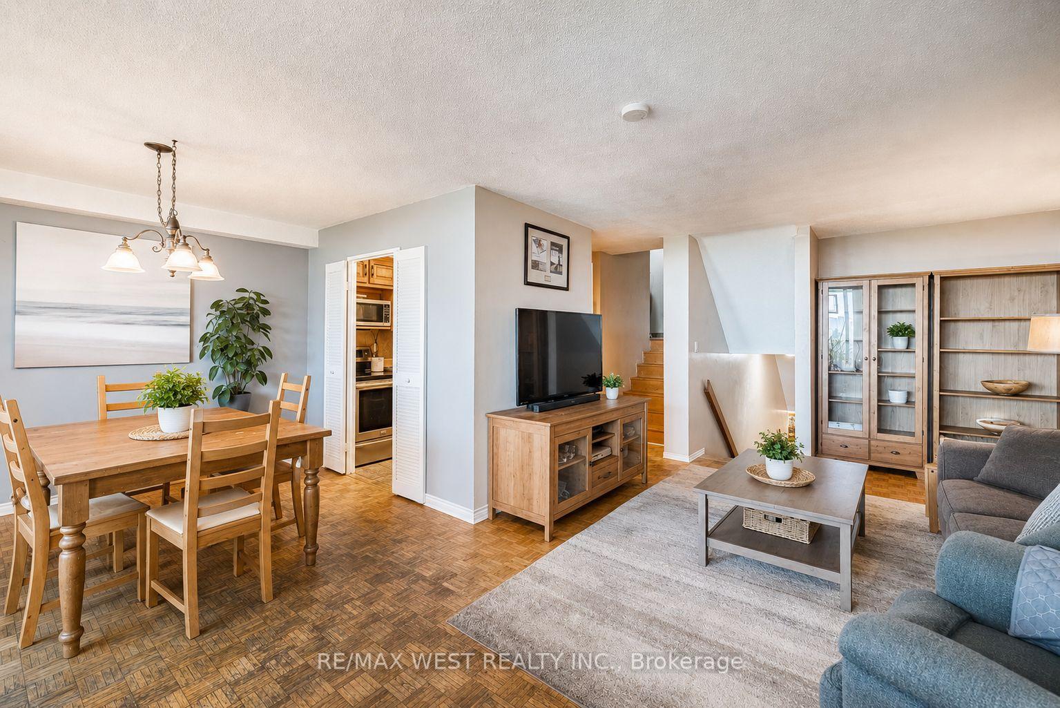 Photo 12 of Unit 1104, 11 Wincott Drive, Etobicoke, Kingsview Village-The Westway — HOMEH