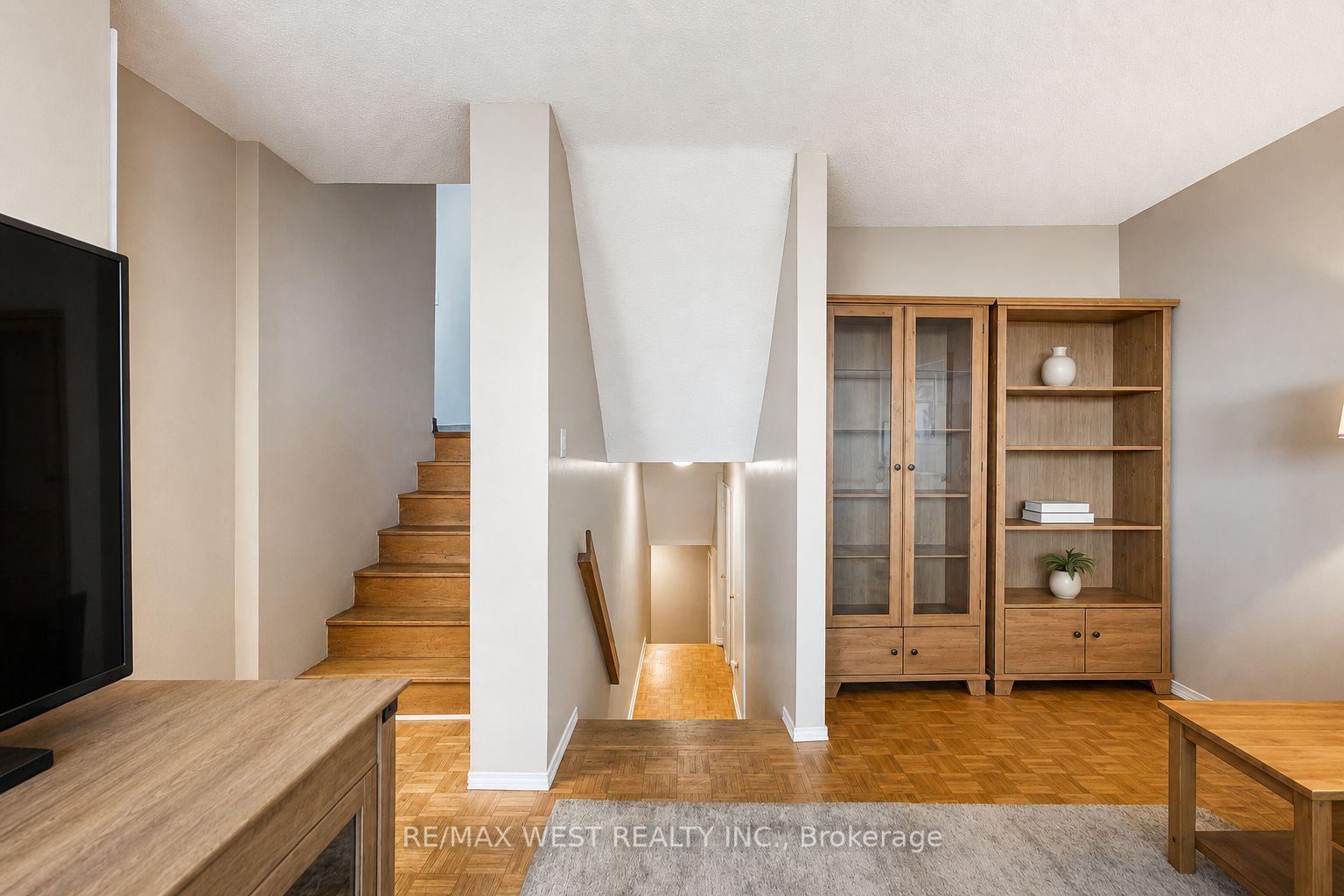 Photo 13 of Unit 1104, 11 Wincott Drive, Etobicoke, Kingsview Village-The Westway — HOMEH