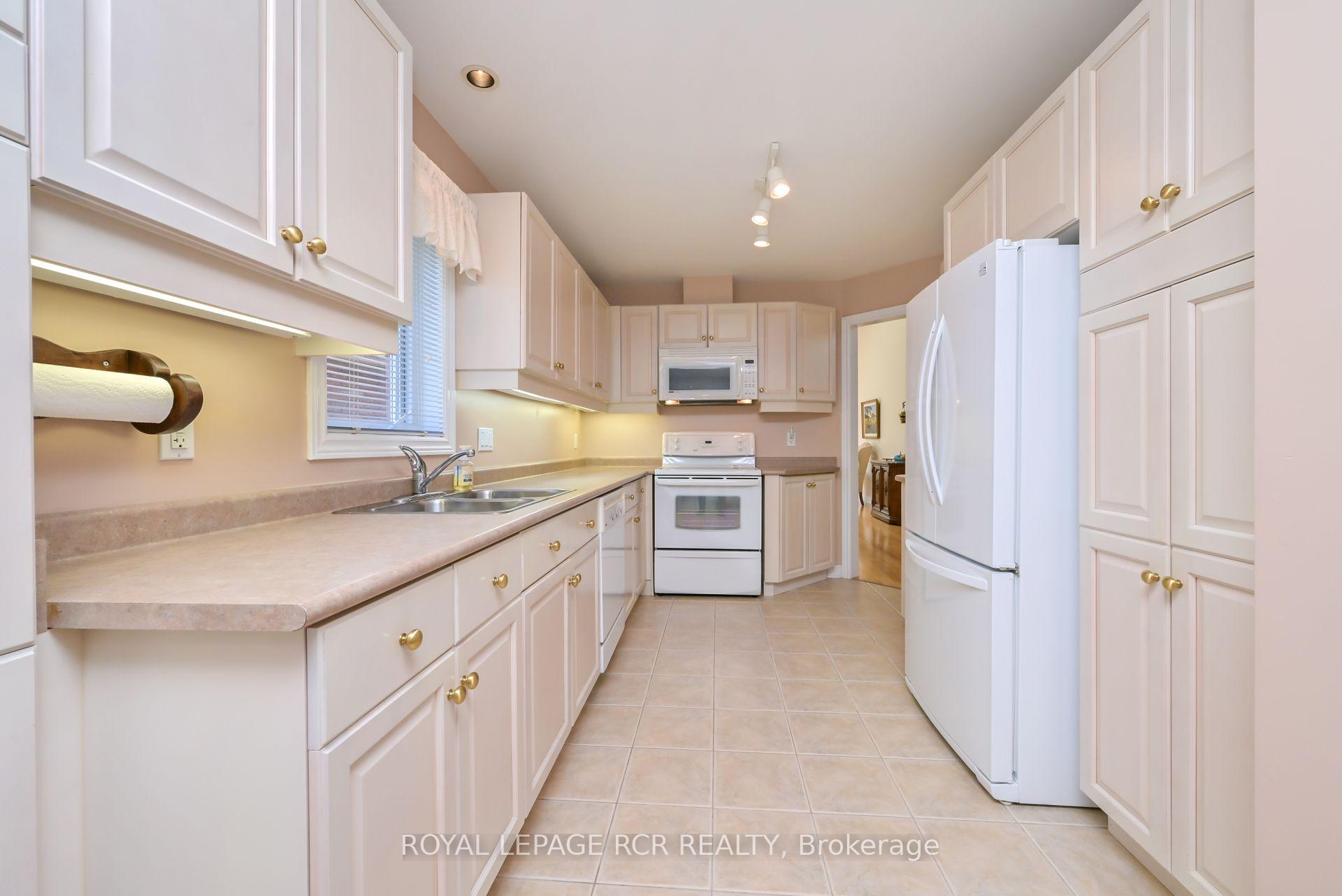 Photo 6 of 83 Bella Vista Trail, New Tecumseth, Alliston — HOMEH
