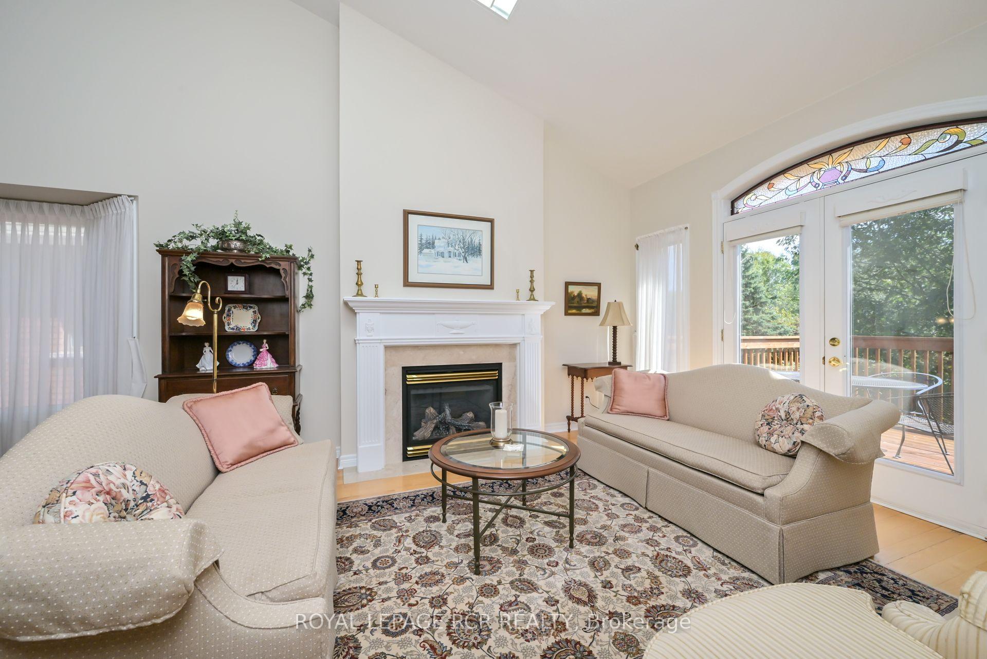 Photo 11 of 83 Bella Vista Trail, New Tecumseth, Alliston — HOMEH