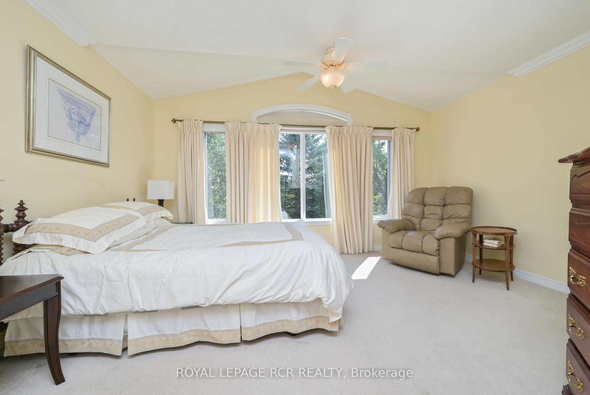 Photo 15 of 83 Bella Vista Trail, New Tecumseth, Alliston — HOMEH