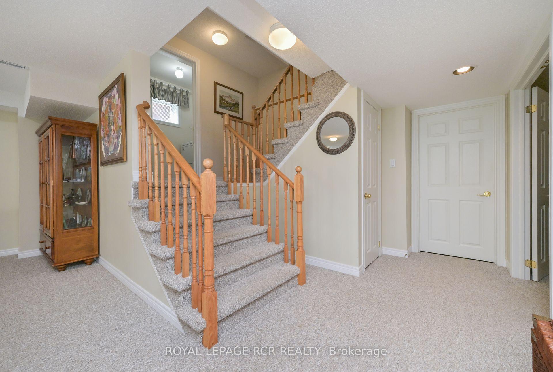 Photo 25 of 83 Bella Vista Trail, New Tecumseth, Alliston — HOMEH
