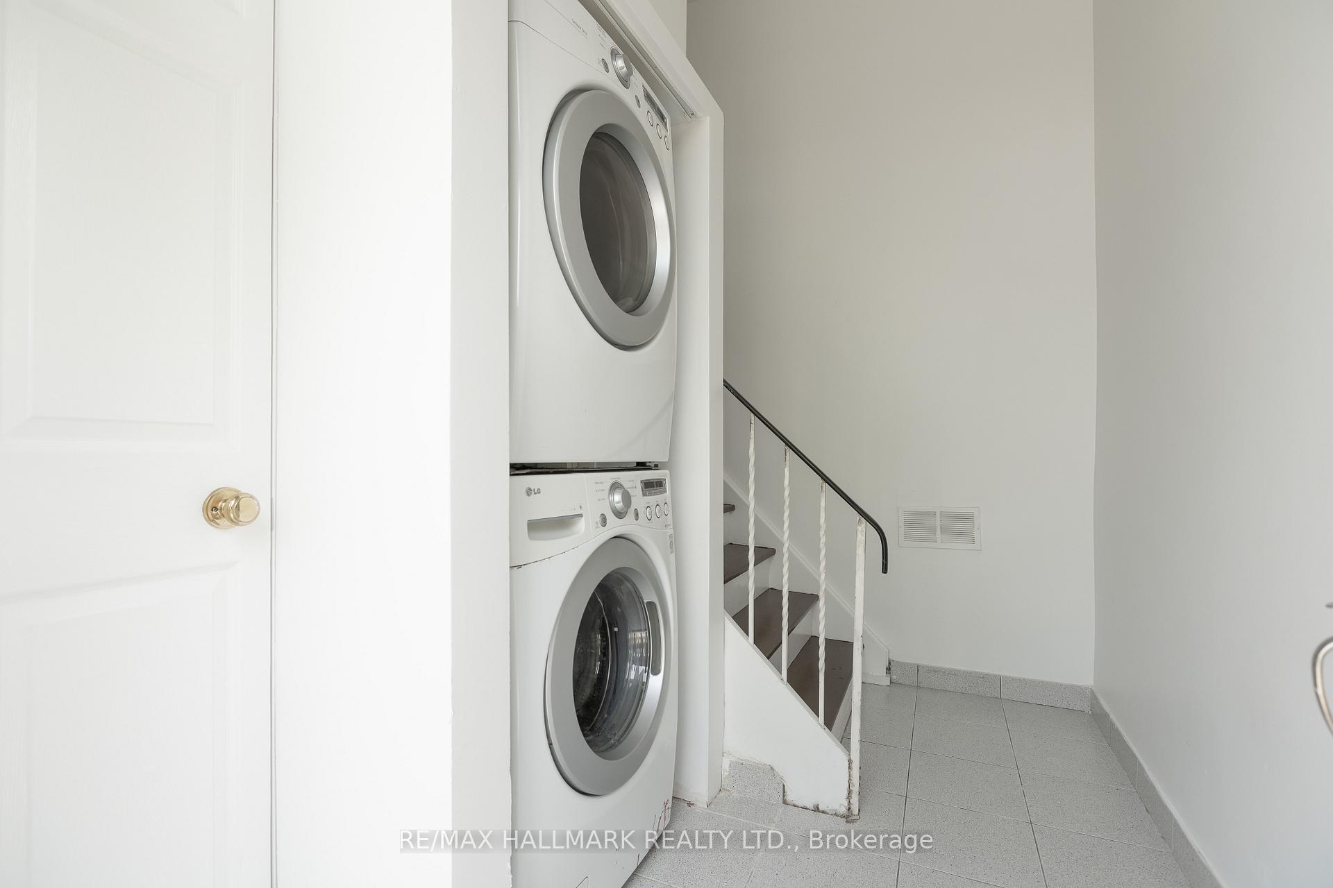 Photo 19 of Unit Upper, 243 Apache Trail, North York, Pleasant View — HOMEH