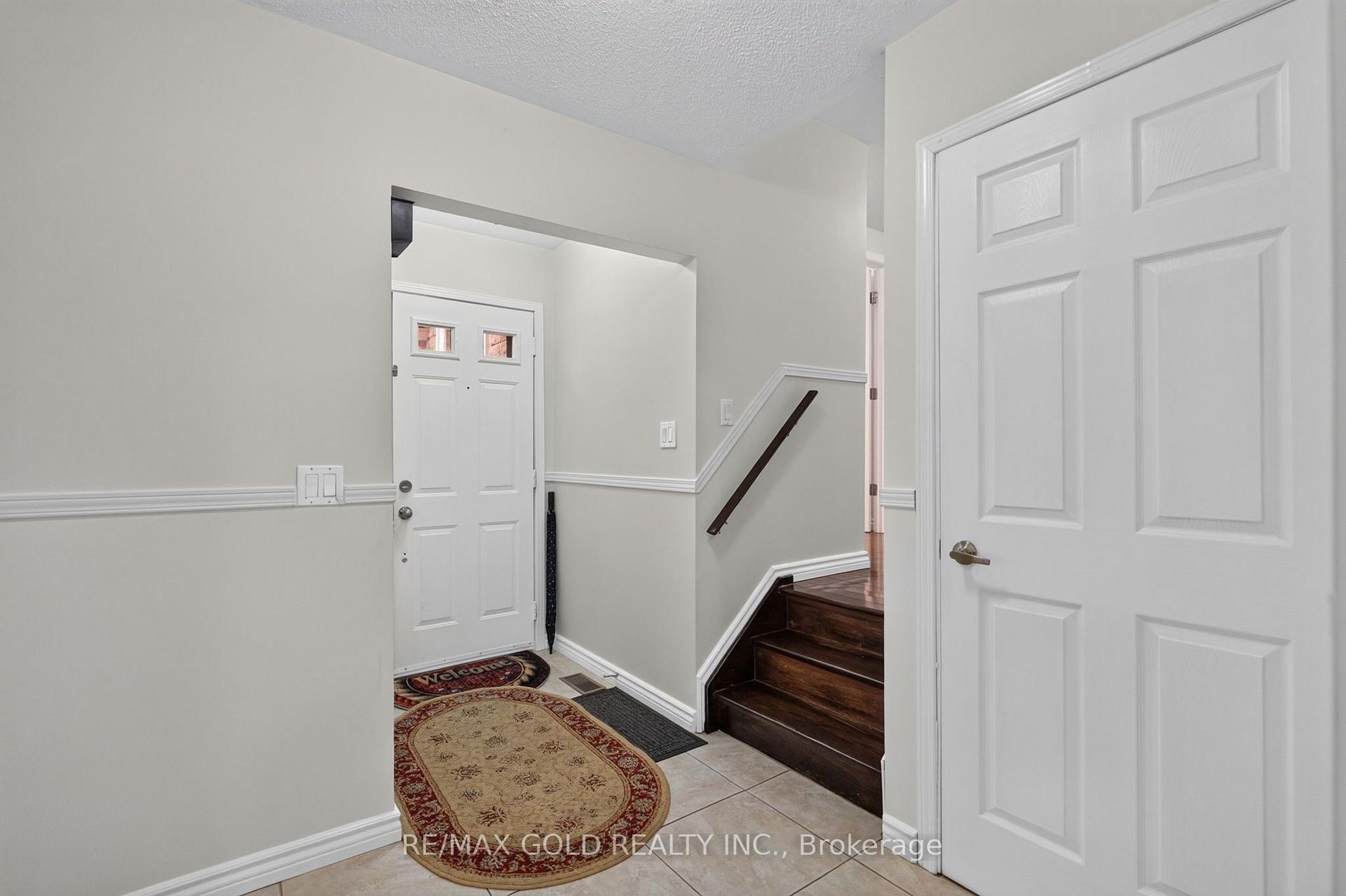 Photo 18 of 32 Dunblaine Crescent, Brampton, Southgate — HOMEH