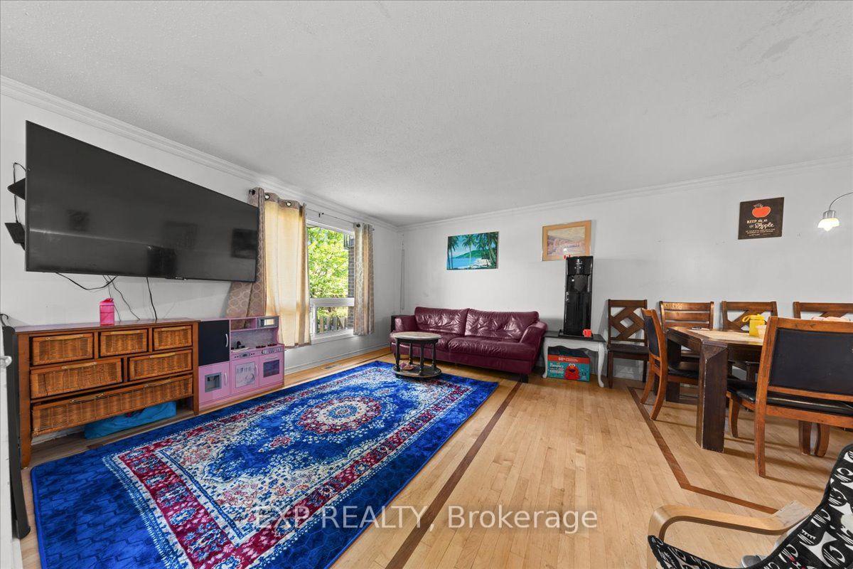 Photo 8 of Unit 9, 407 Montfort Street, Ottawa, Cardinal Glen — HOMEH