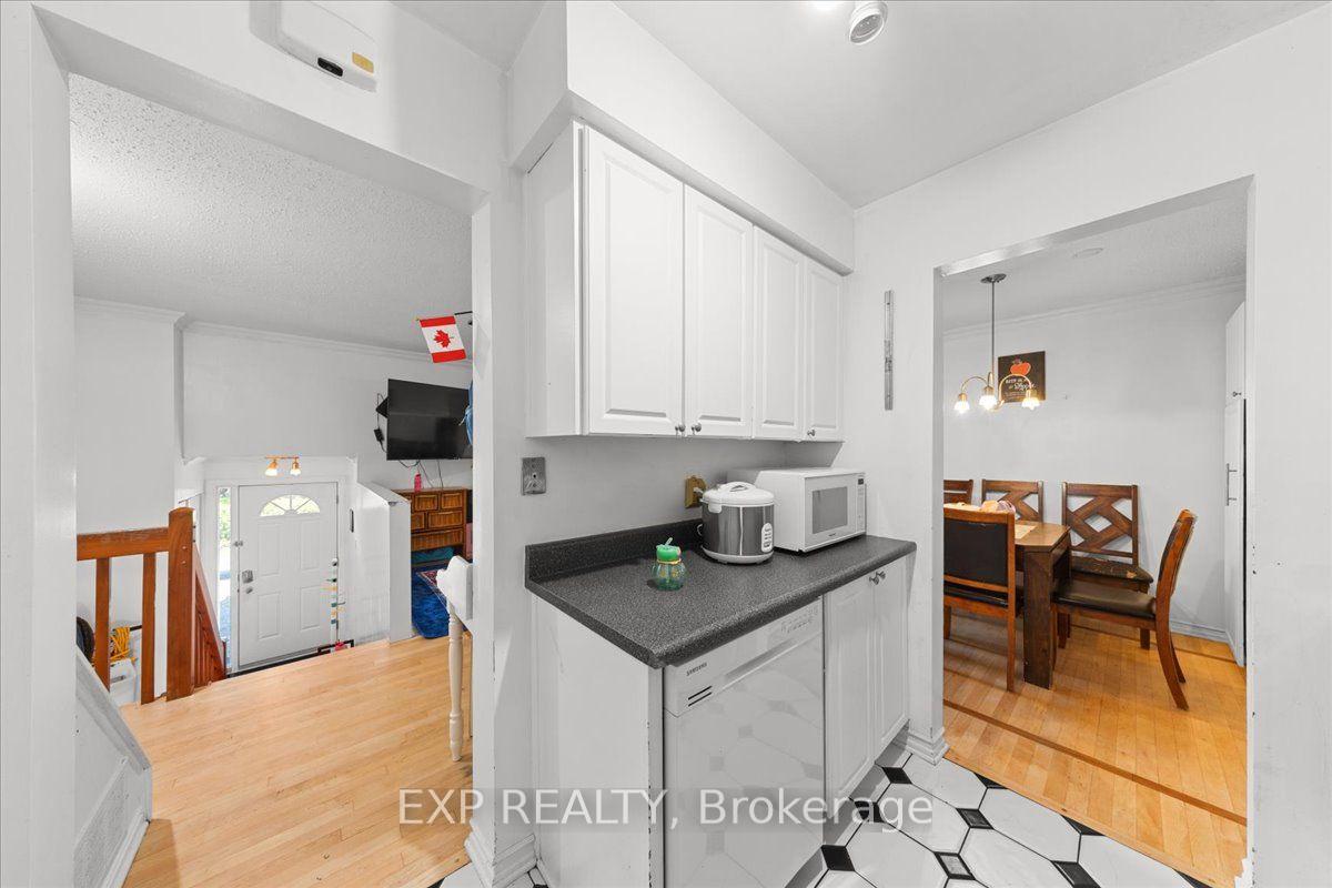 Photo 12 of Unit 9, 407 Montfort Street, Ottawa, Cardinal Glen — HOMEH