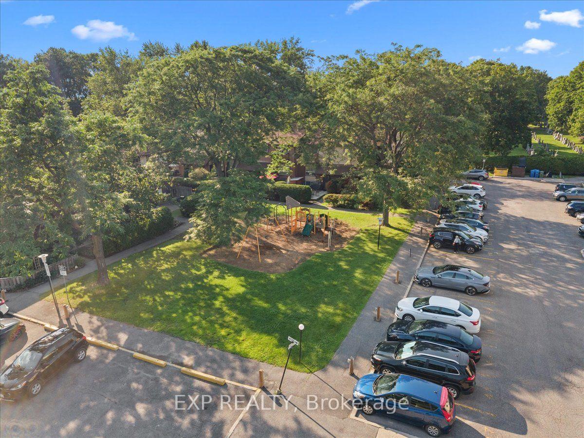Photo 33 of Unit 9, 407 Montfort Street, Ottawa, Cardinal Glen — HOMEH
