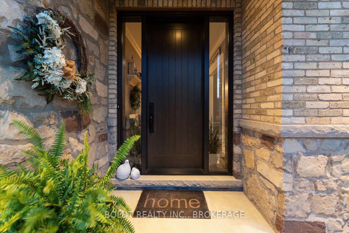Photo 3 of 36 Philmori Boulevard, Pelham, Fonthill — HOMEH
