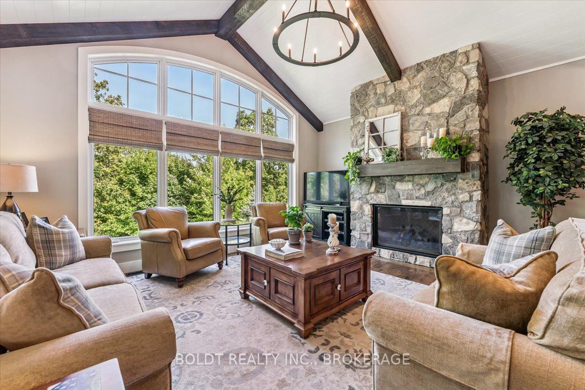 Photo 12 of 36 Philmori Boulevard, Pelham, Fonthill — HOMEH