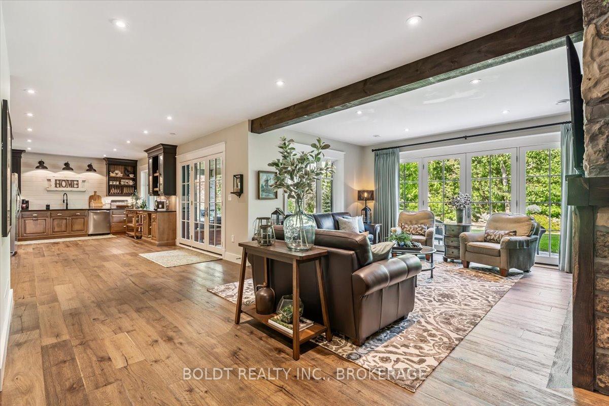 Photo 32 of 36 Philmori Boulevard, Pelham, Fonthill — HOMEH