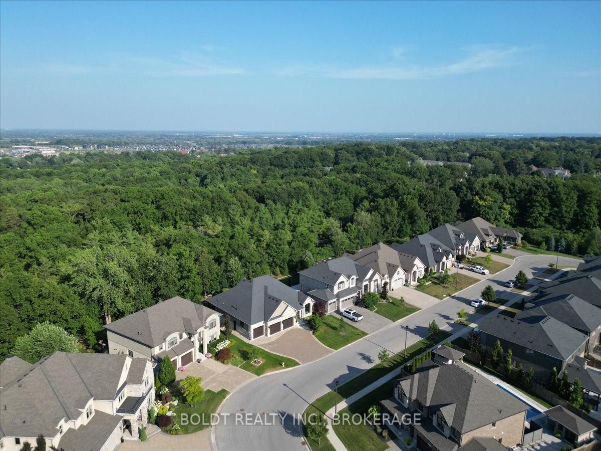 Photo 49 of 36 Philmori Boulevard, Pelham, Fonthill — HOMEH