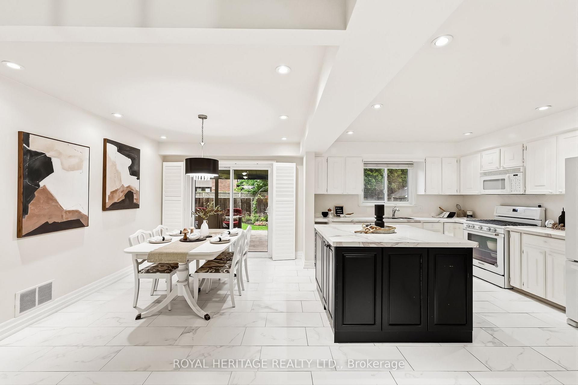 Photo 14 of 7 Carter Crescent, Whitby, Lynde Creek — HOMEH