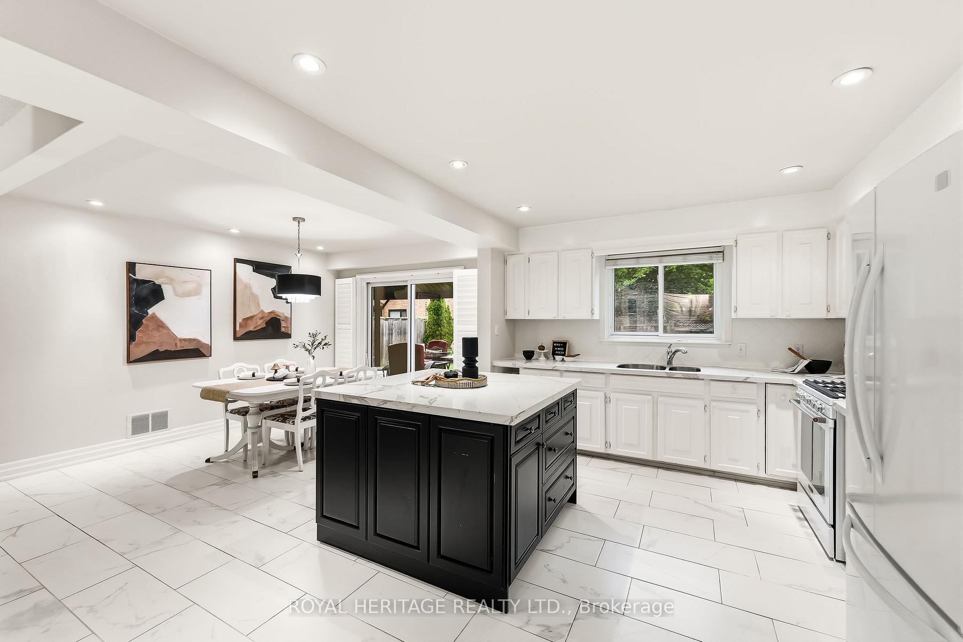 Photo 16 of 7 Carter Crescent, Whitby, Lynde Creek — HOMEH
