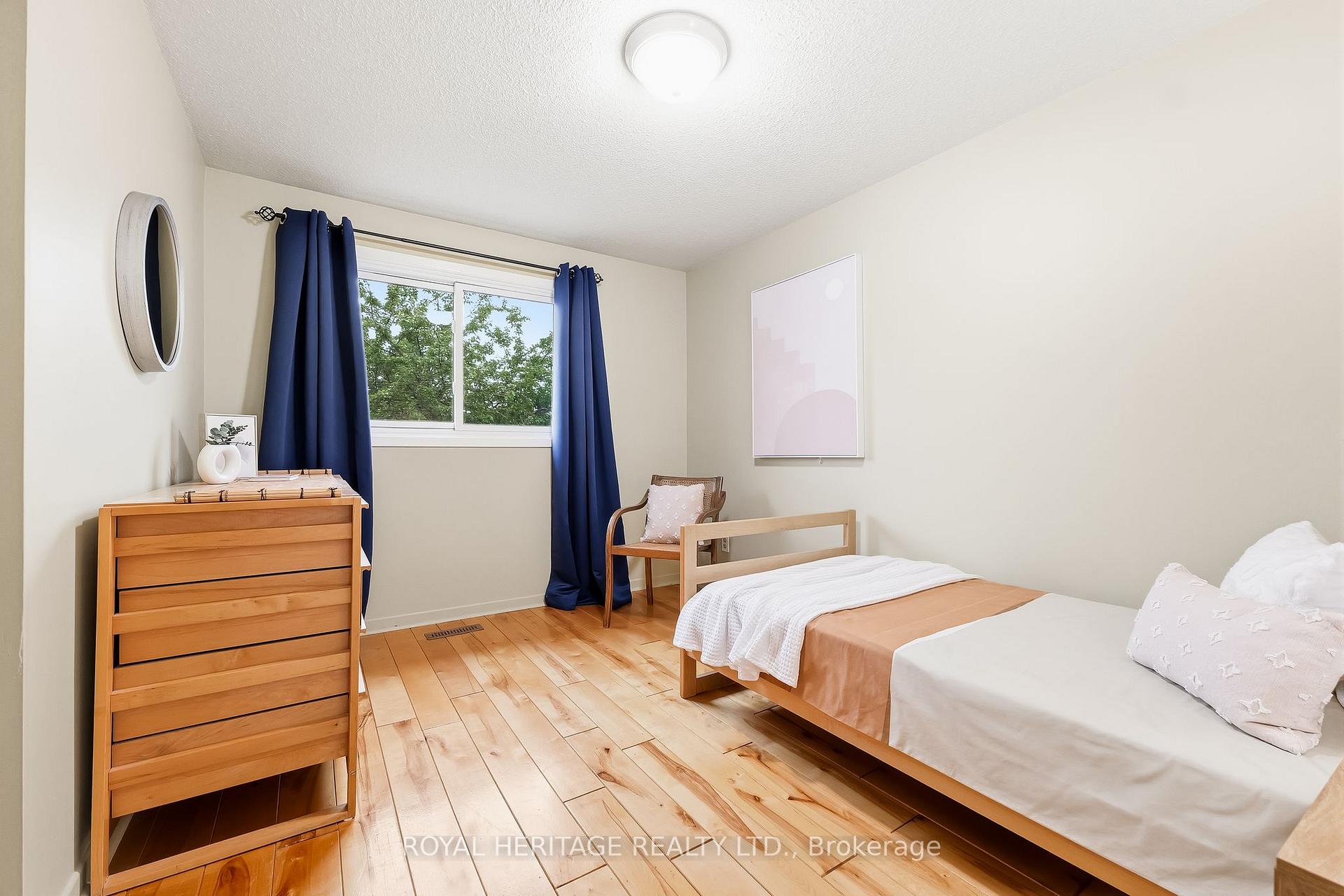 Photo 33 of 7 Carter Crescent, Whitby, Lynde Creek — HOMEH