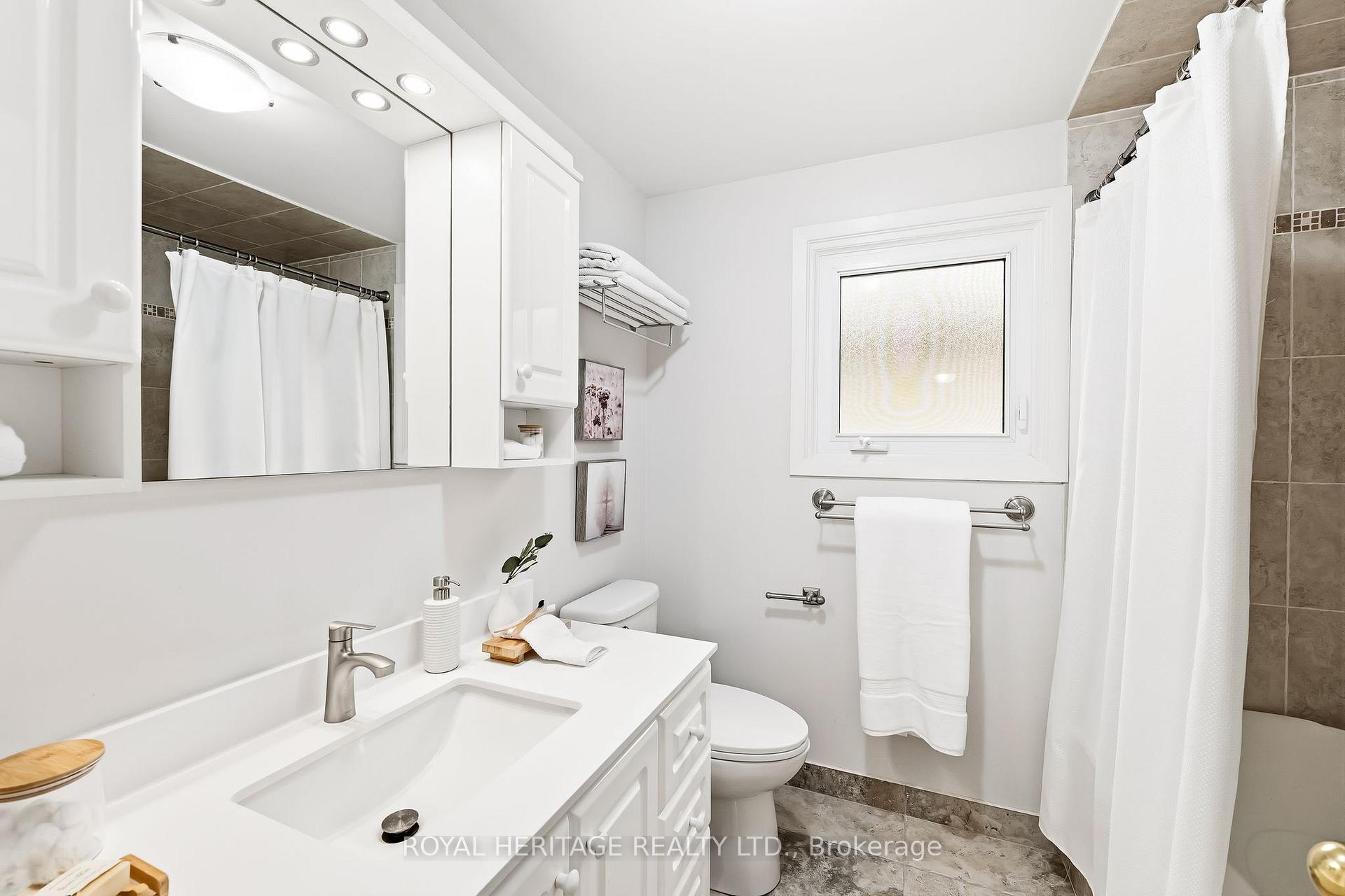 Photo 34 of 7 Carter Crescent, Whitby, Lynde Creek — HOMEH