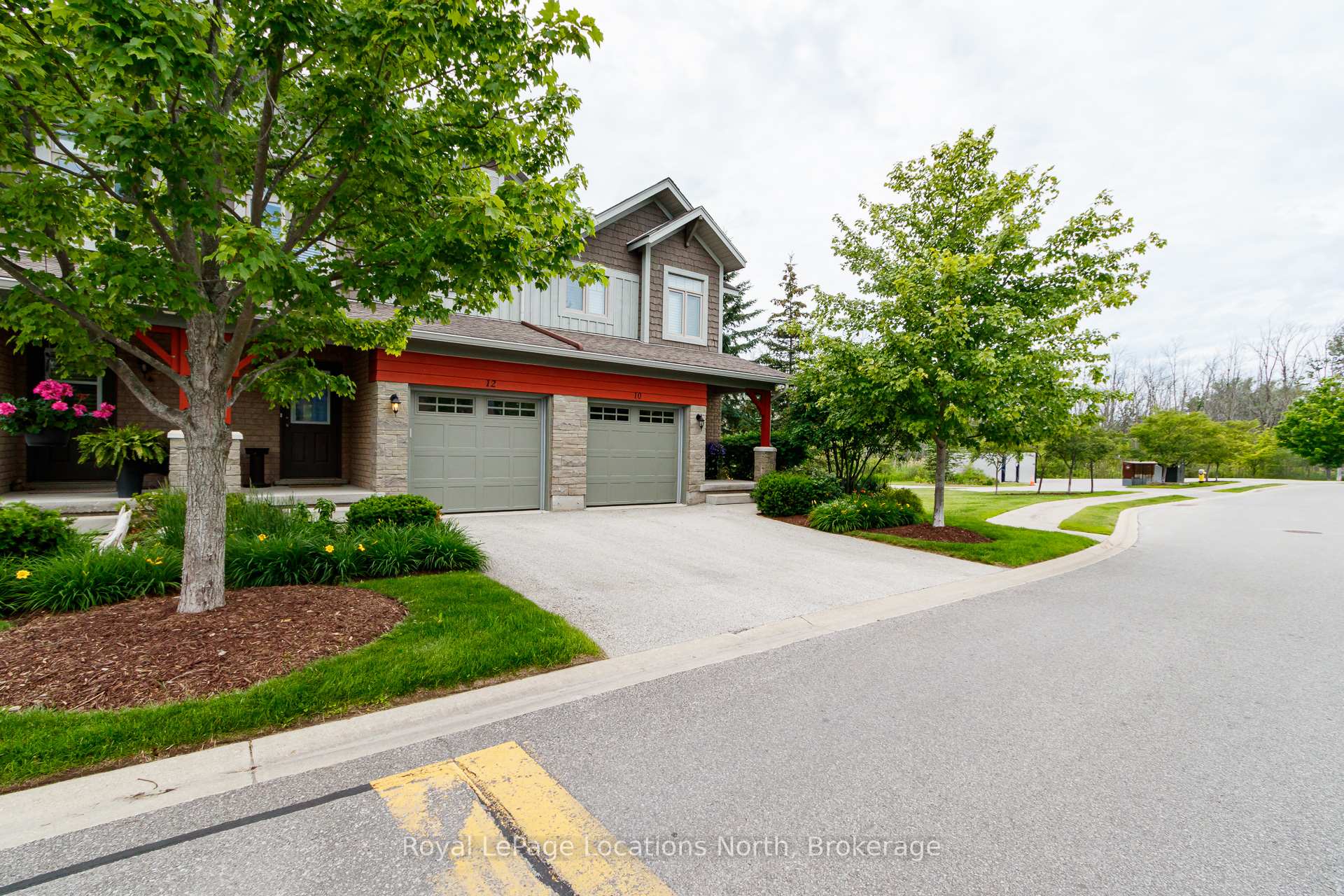 Photo 5 of 12 Silver Glen Boulevard, Collingwood — HOMEH