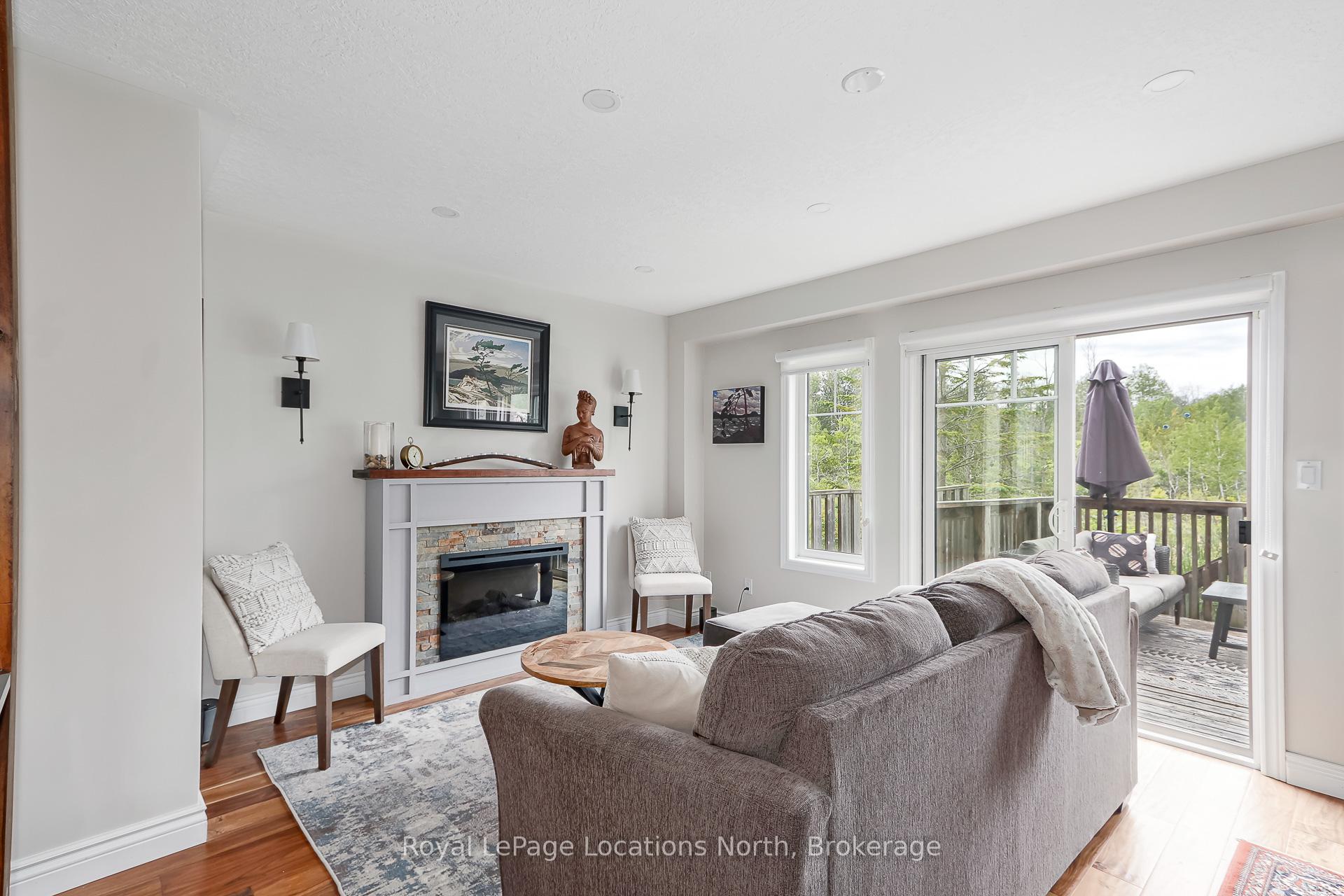 Photo 12 of 12 Silver Glen Boulevard, Collingwood — HOMEH