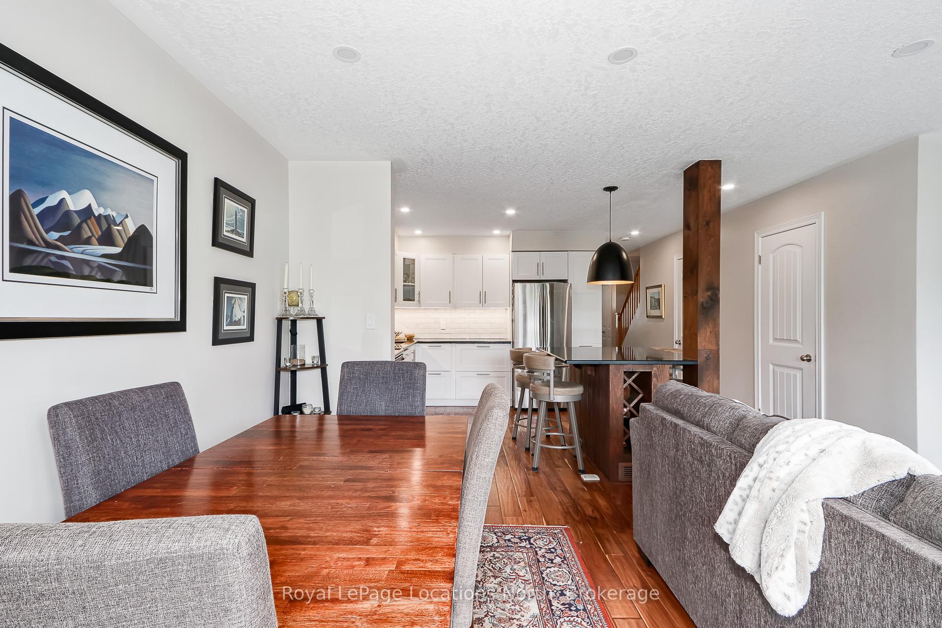 Photo 17 of 12 Silver Glen Boulevard, Collingwood — HOMEH