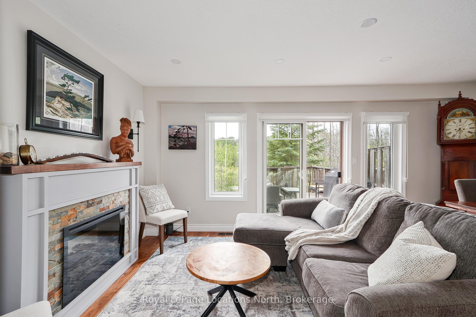 Photo 18 of 12 Silver Glen Boulevard, Collingwood — HOMEH