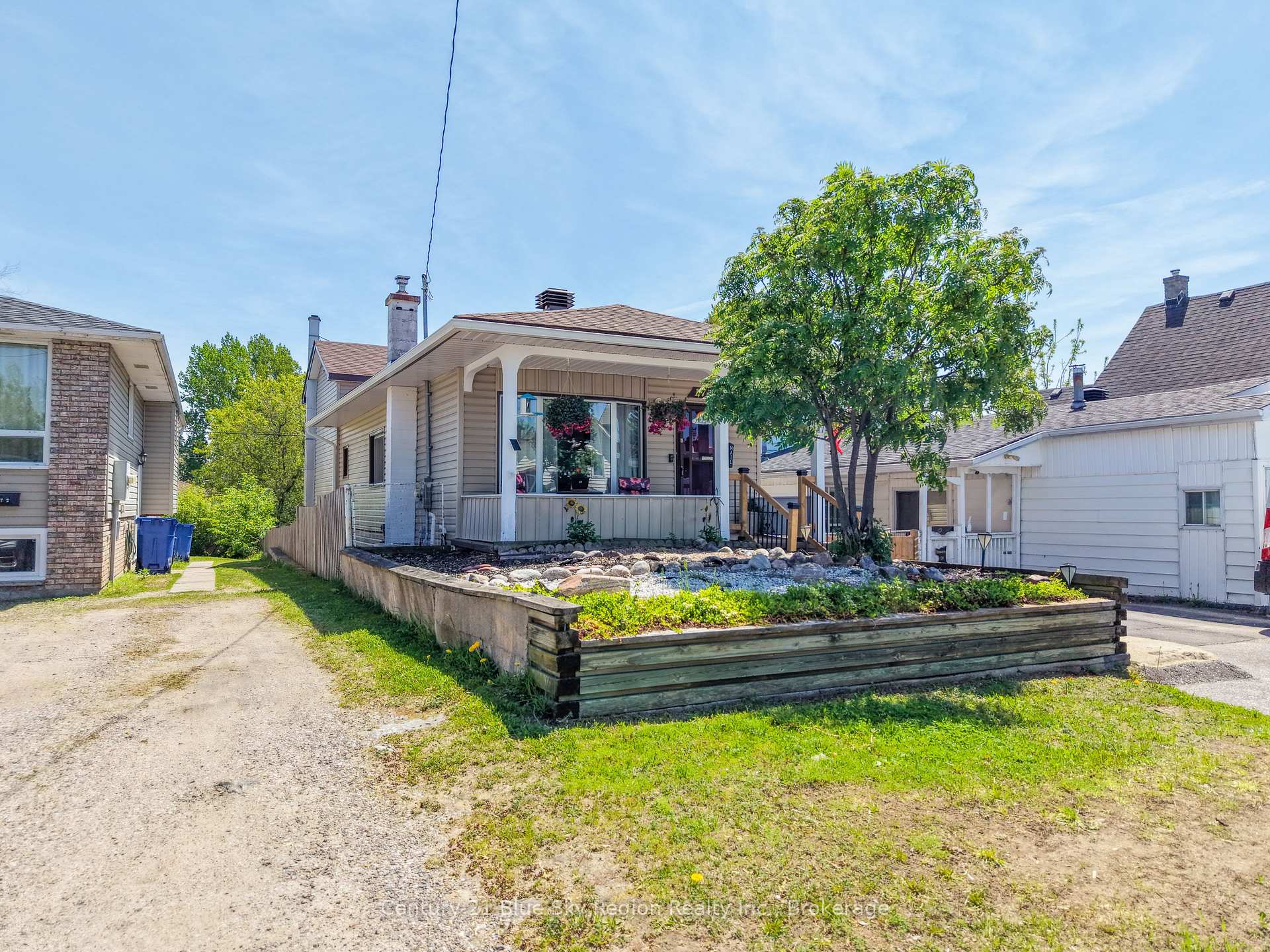Photo 3 of 174 Princess Street E, North Bay, Central — HOMEH