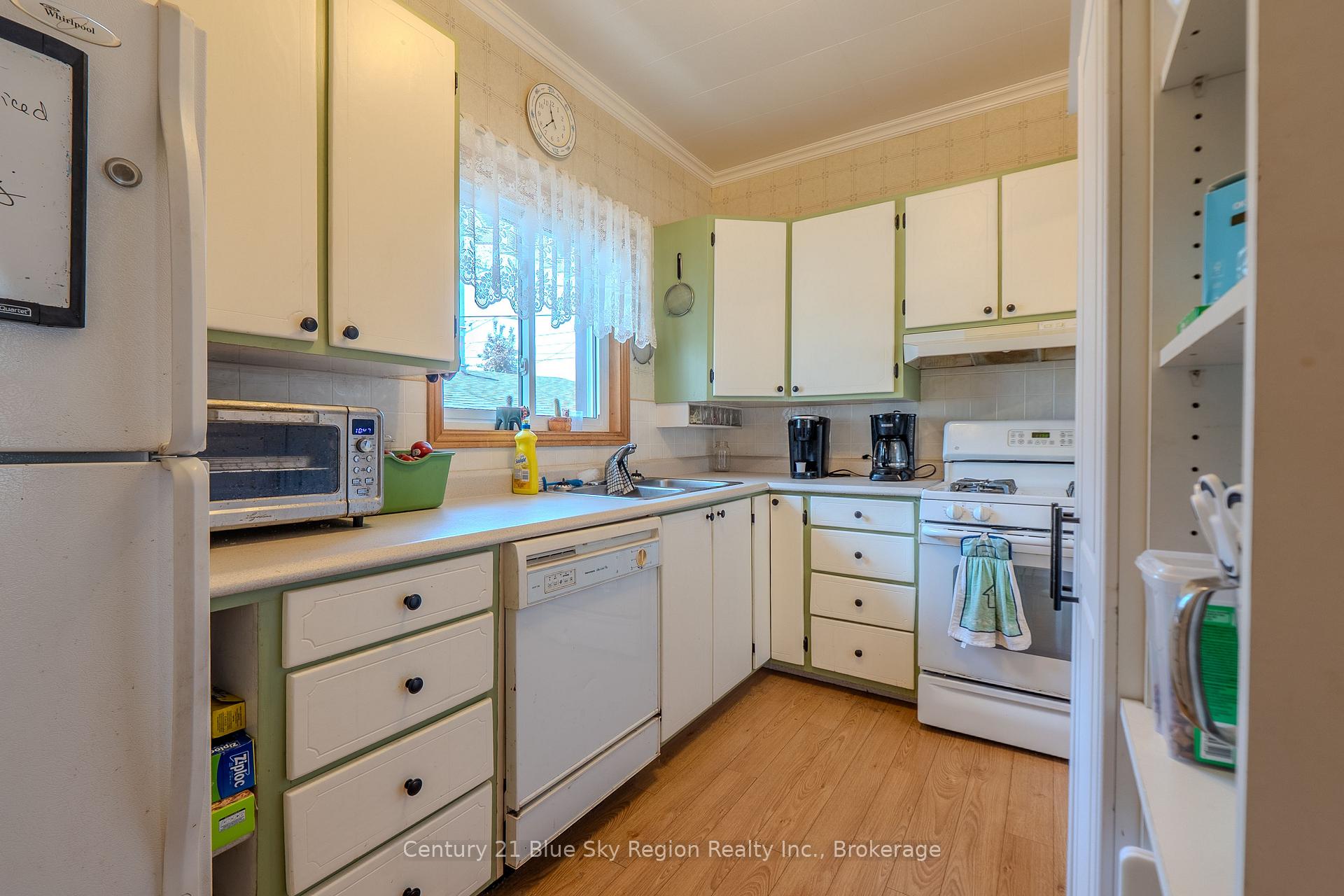Photo 10 of 174 Princess Street E, North Bay, Central — HOMEH