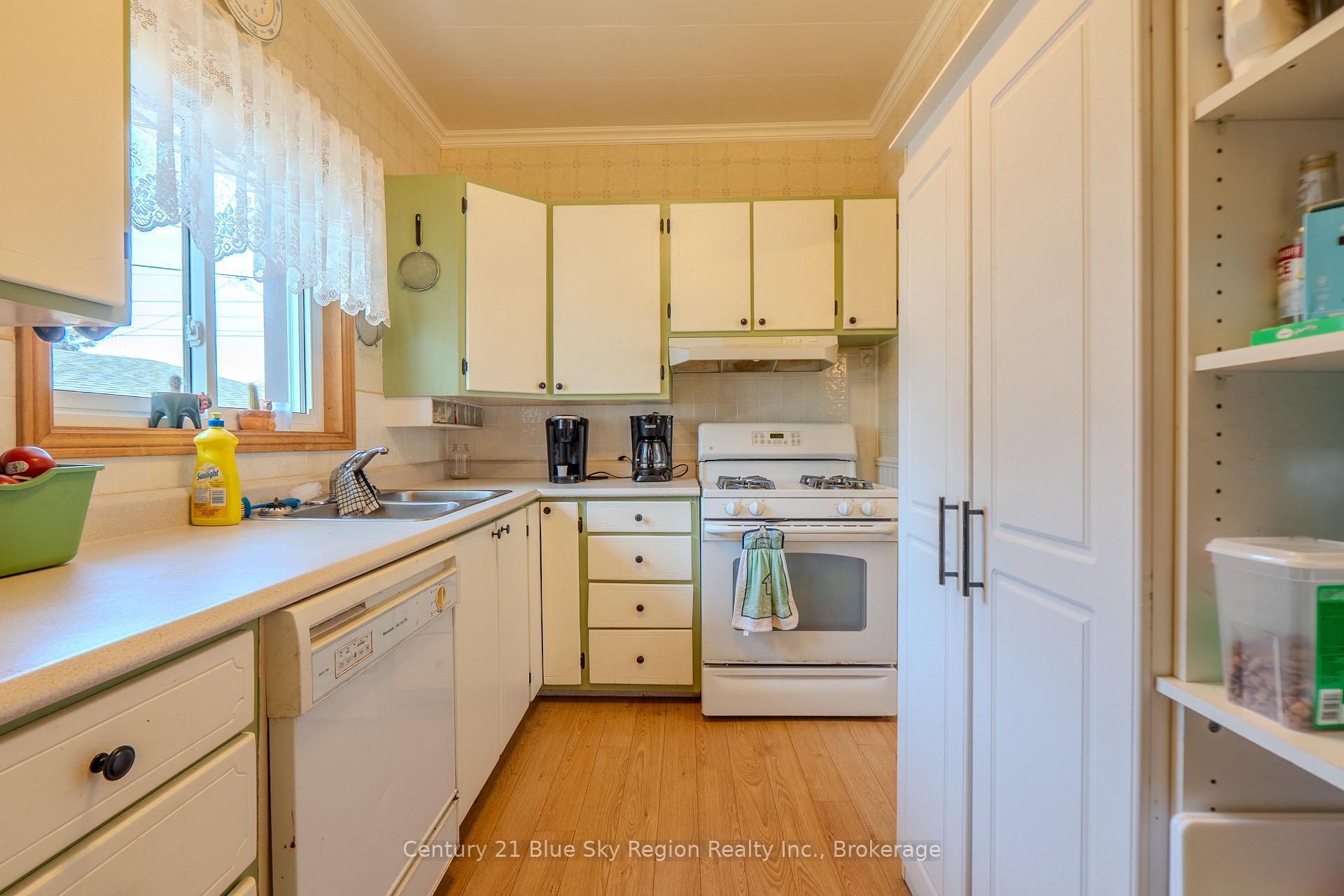 Photo 11 of 174 Princess Street E, North Bay, Central — HOMEH