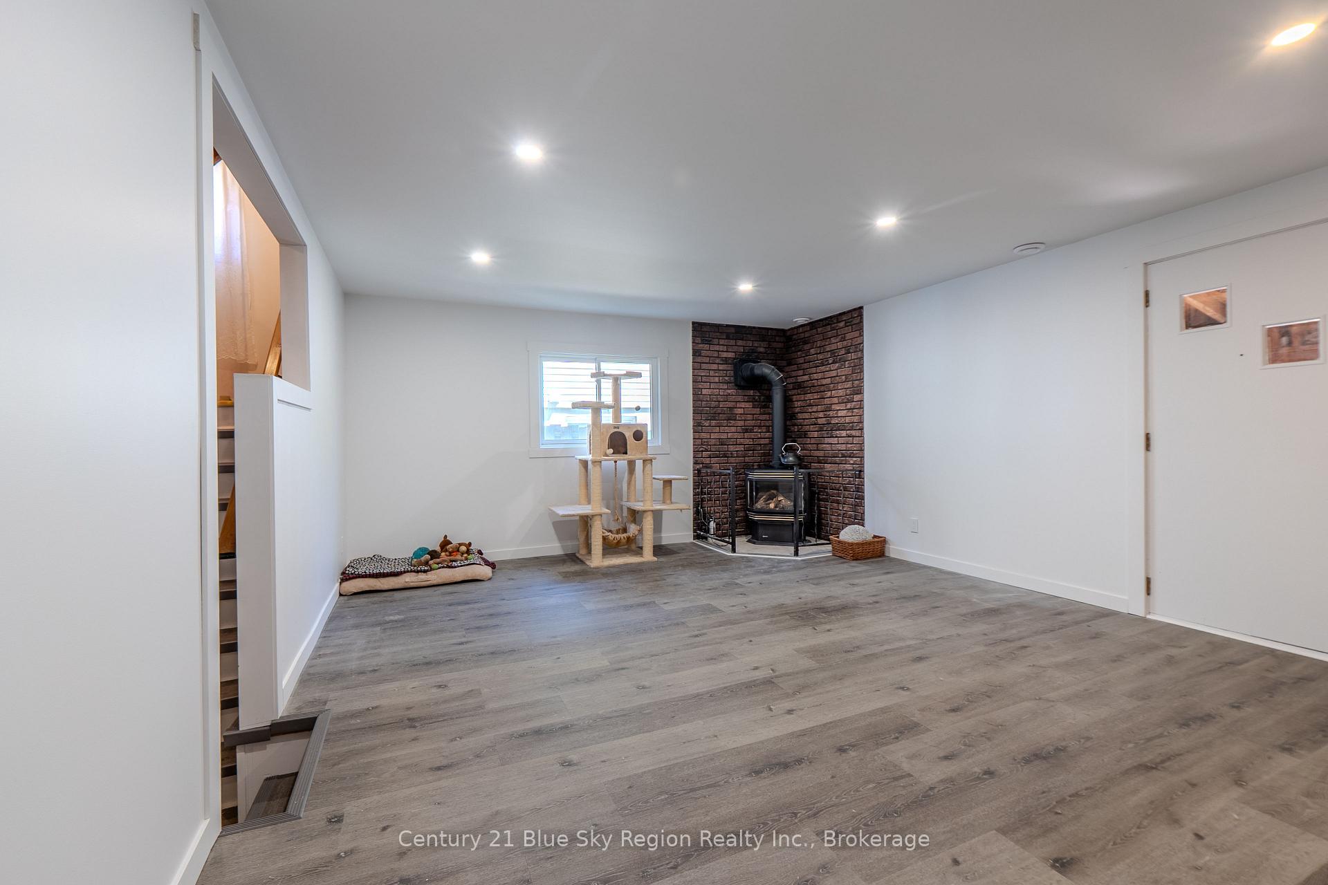 Photo 22 of 174 Princess Street E, North Bay, Central — HOMEH