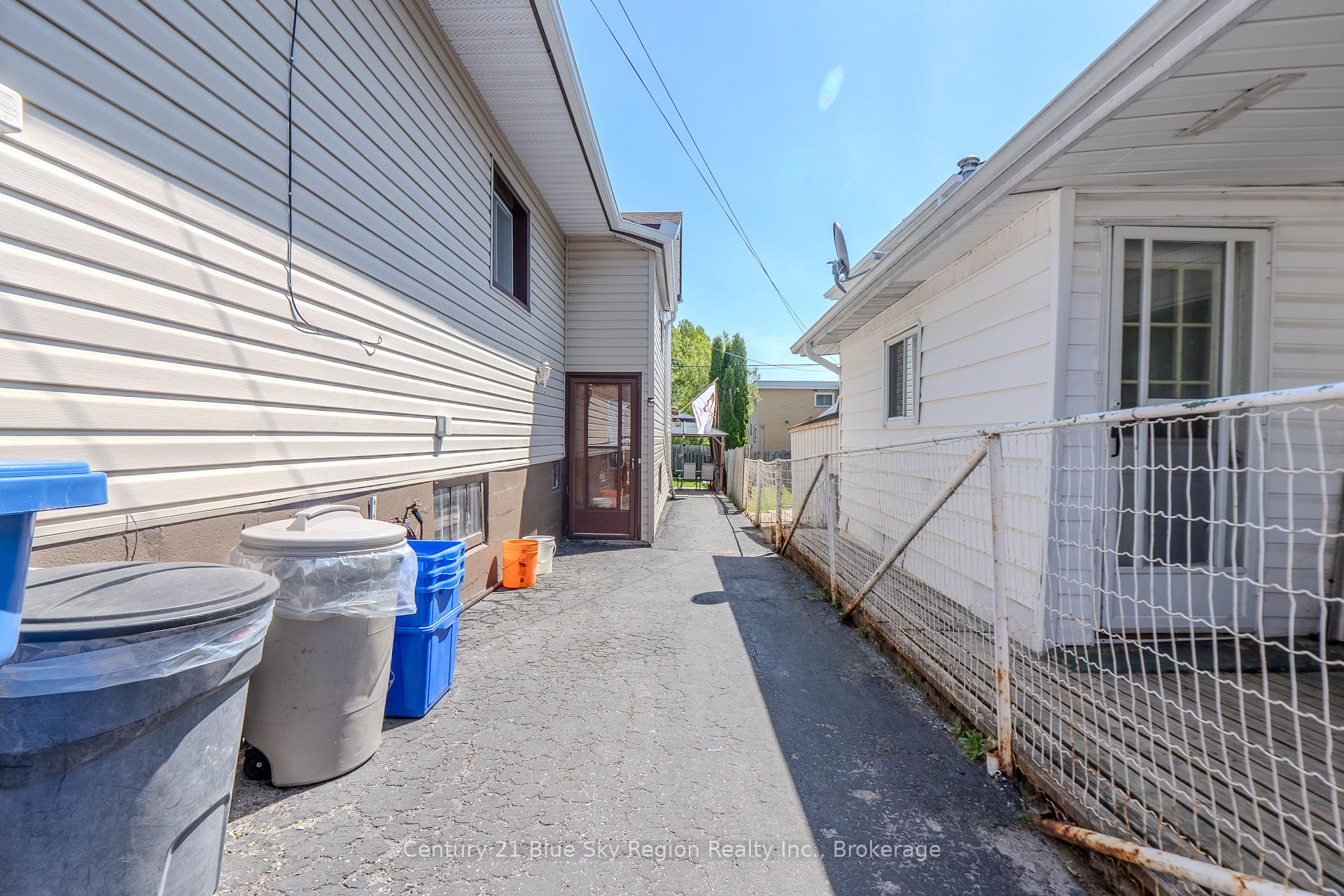 Photo 30 of 174 Princess Street E, North Bay, Central — HOMEH