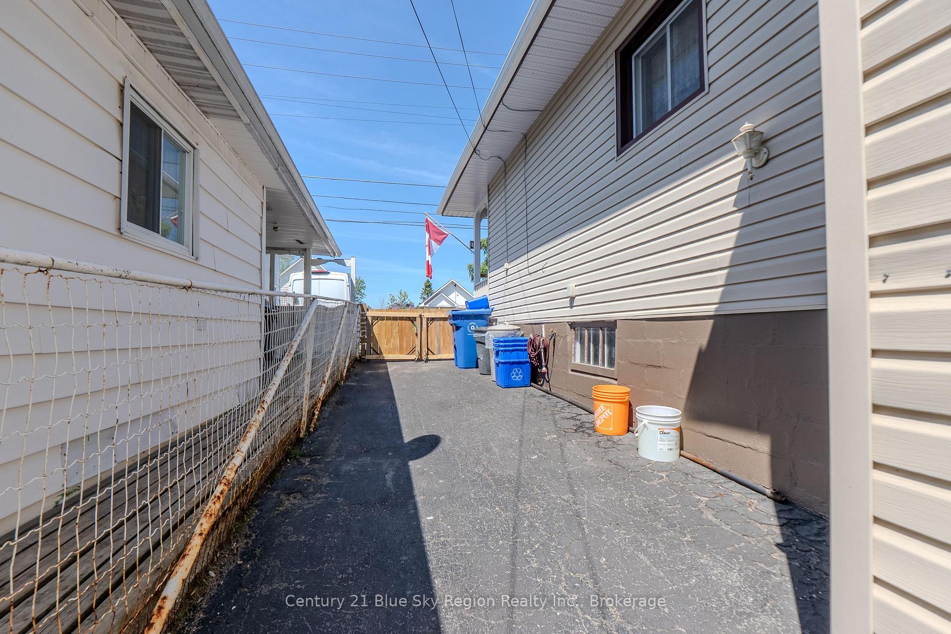 Photo 31 of 174 Princess Street E, North Bay, Central — HOMEH