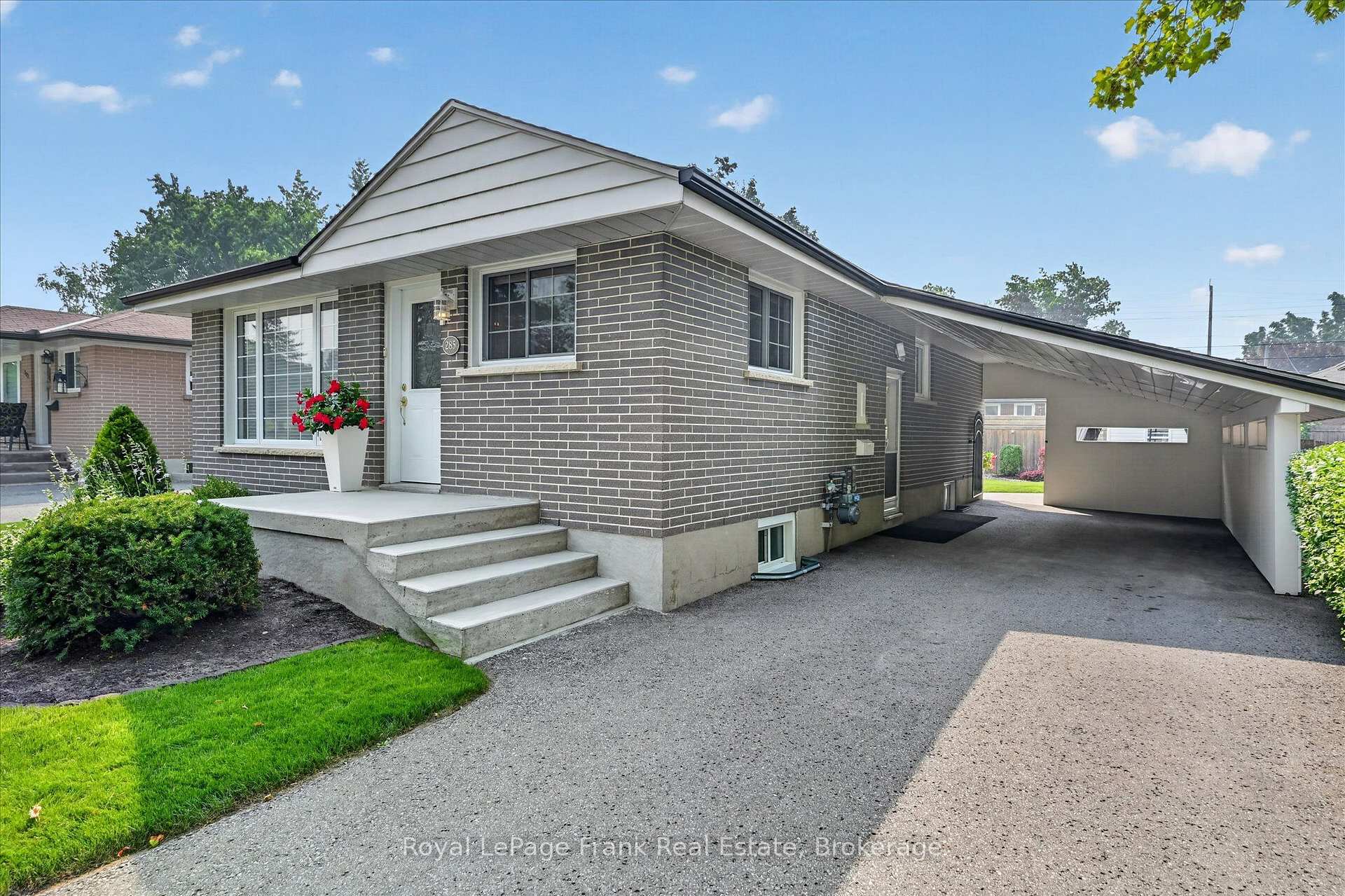 Photo 4 of 285 St Annes Crescent, Peterborough, Northcrest Ward 5 — HOMEH