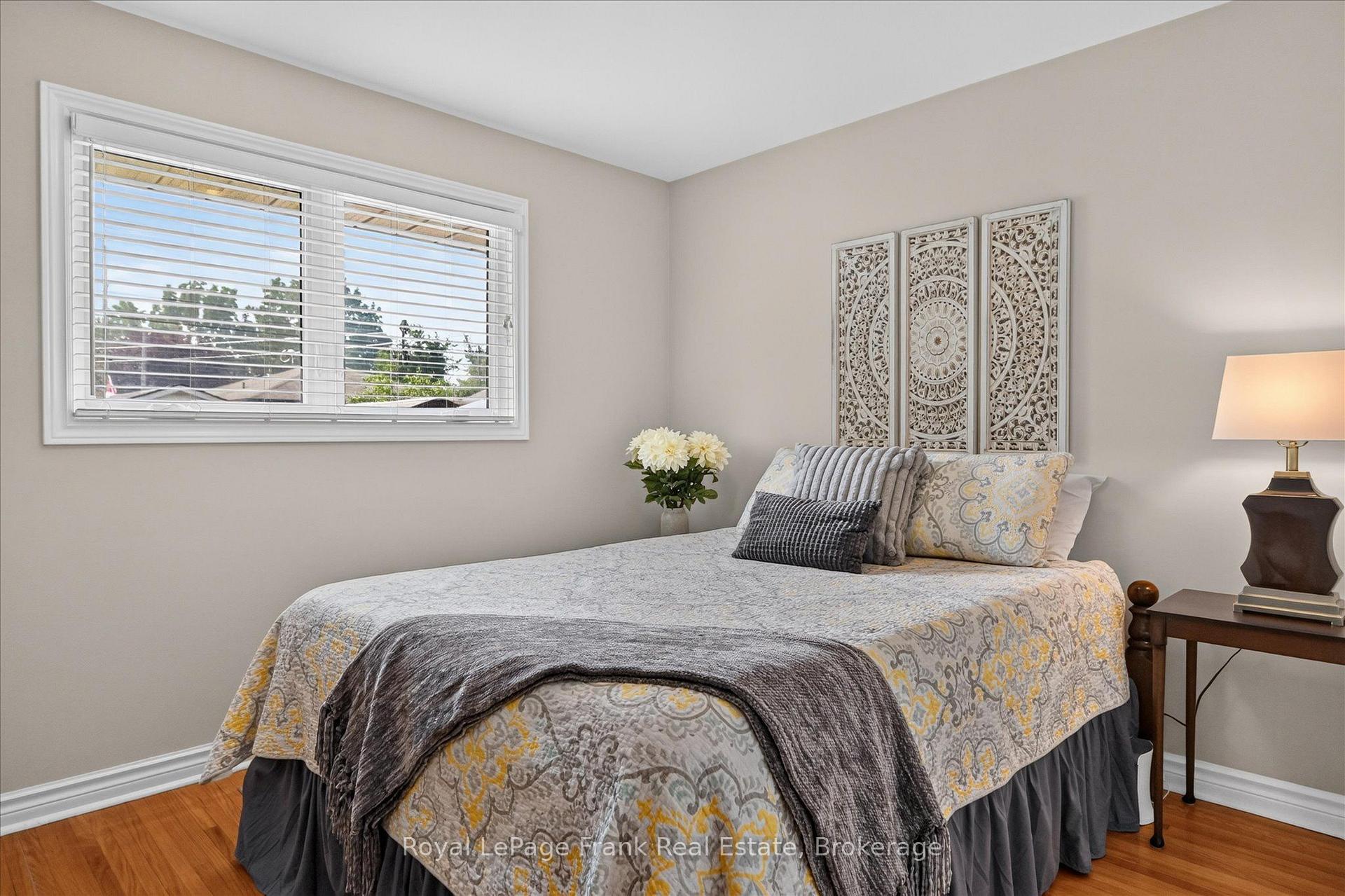 Photo 22 of 285 St Annes Crescent, Peterborough, Northcrest Ward 5 — HOMEH
