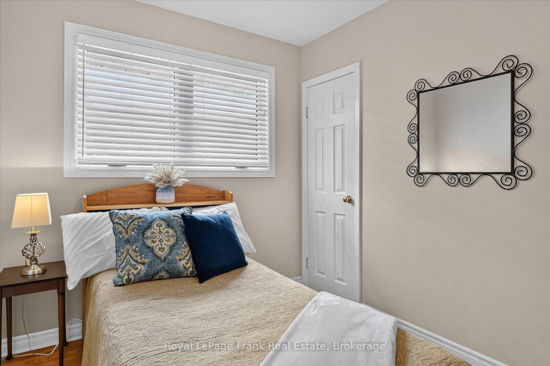 Photo 26 of 285 St Annes Crescent, Peterborough, Northcrest Ward 5 — HOMEH