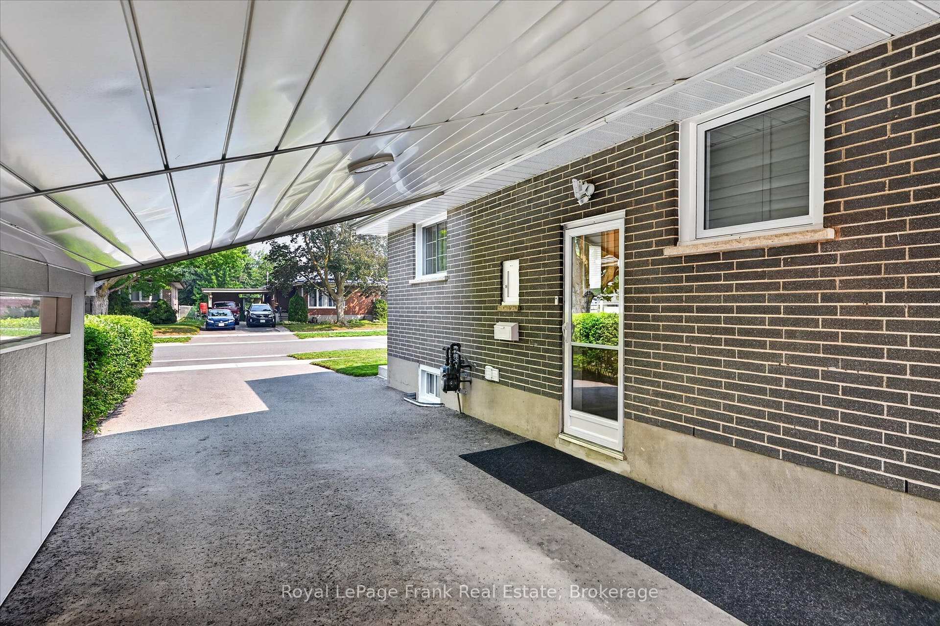 Photo 37 of 285 St Annes Crescent, Peterborough, Northcrest Ward 5 — HOMEH