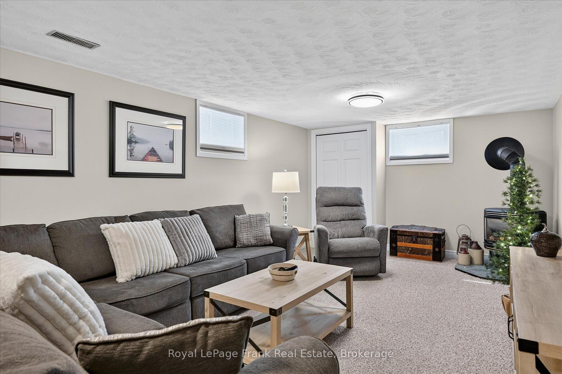 Photo 28 of 285 St Annes Crescent, Peterborough, Northcrest Ward 5 — HOMEH