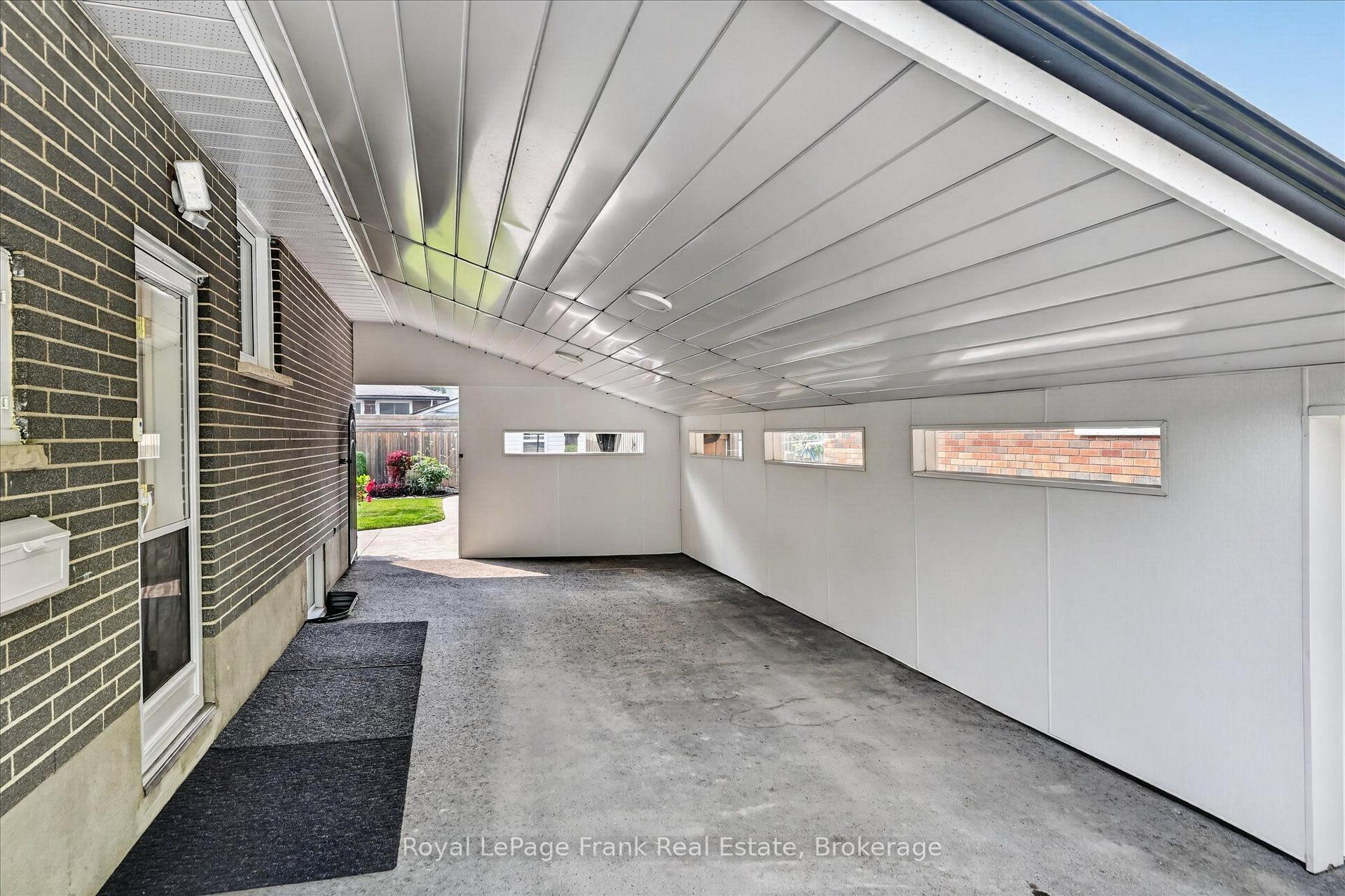 Photo 38 of 285 St Annes Crescent, Peterborough, Northcrest Ward 5 — HOMEH