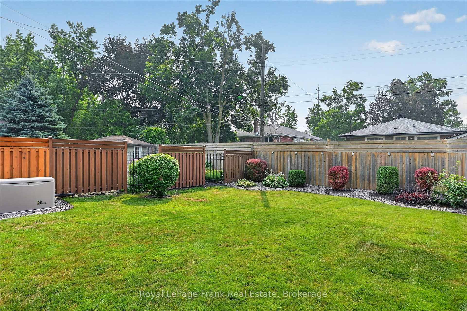 Photo 43 of 285 St Annes Crescent, Peterborough, Northcrest Ward 5 — HOMEH