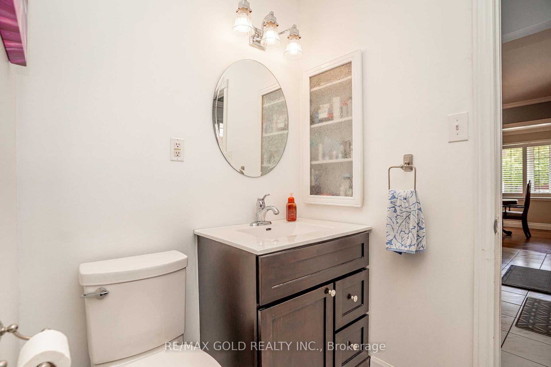 Photo 23 of 37 Devonshire Drive, Brampton, Southgate — HOMEH
