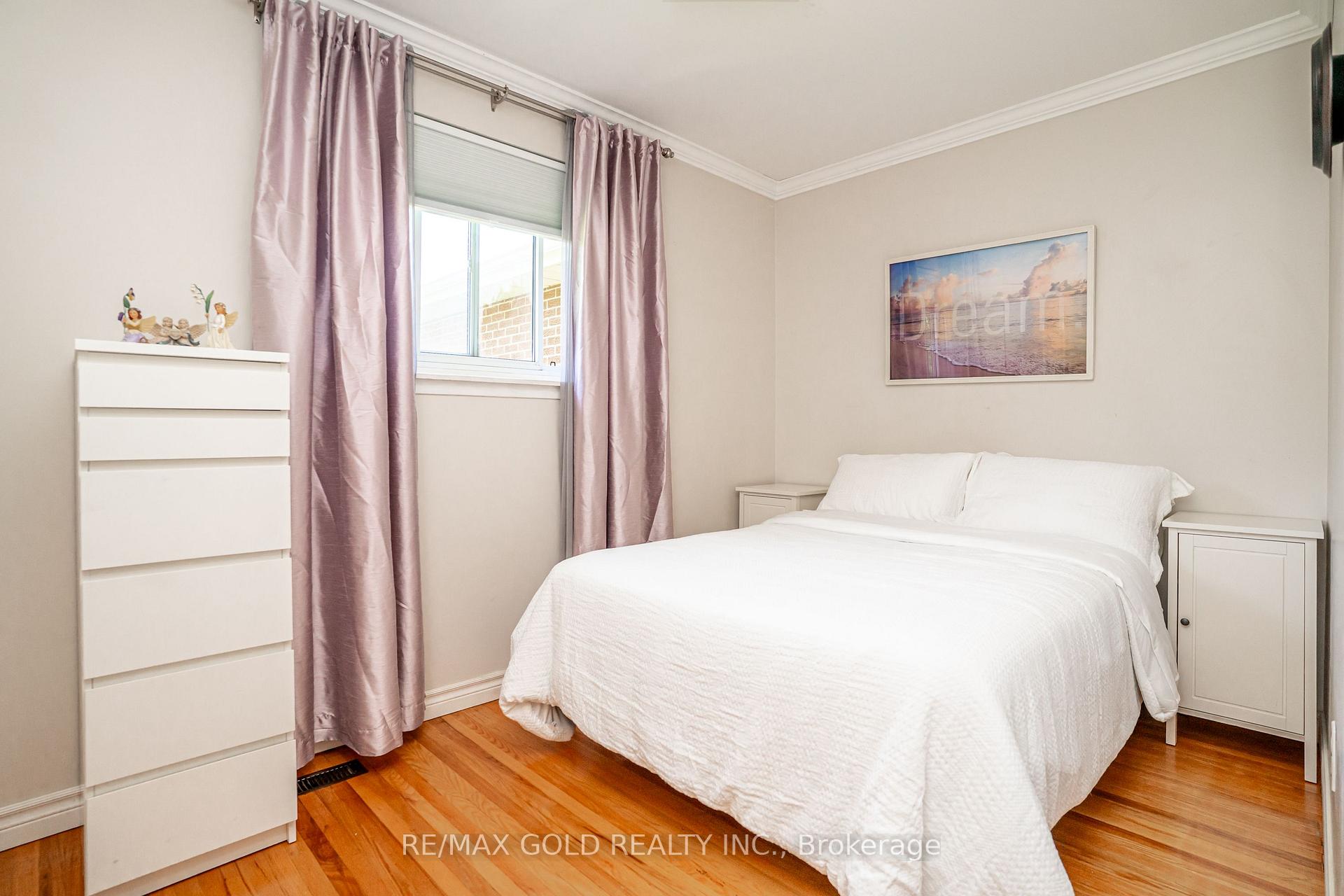 Photo 27 of 37 Devonshire Drive, Brampton, Southgate — HOMEH