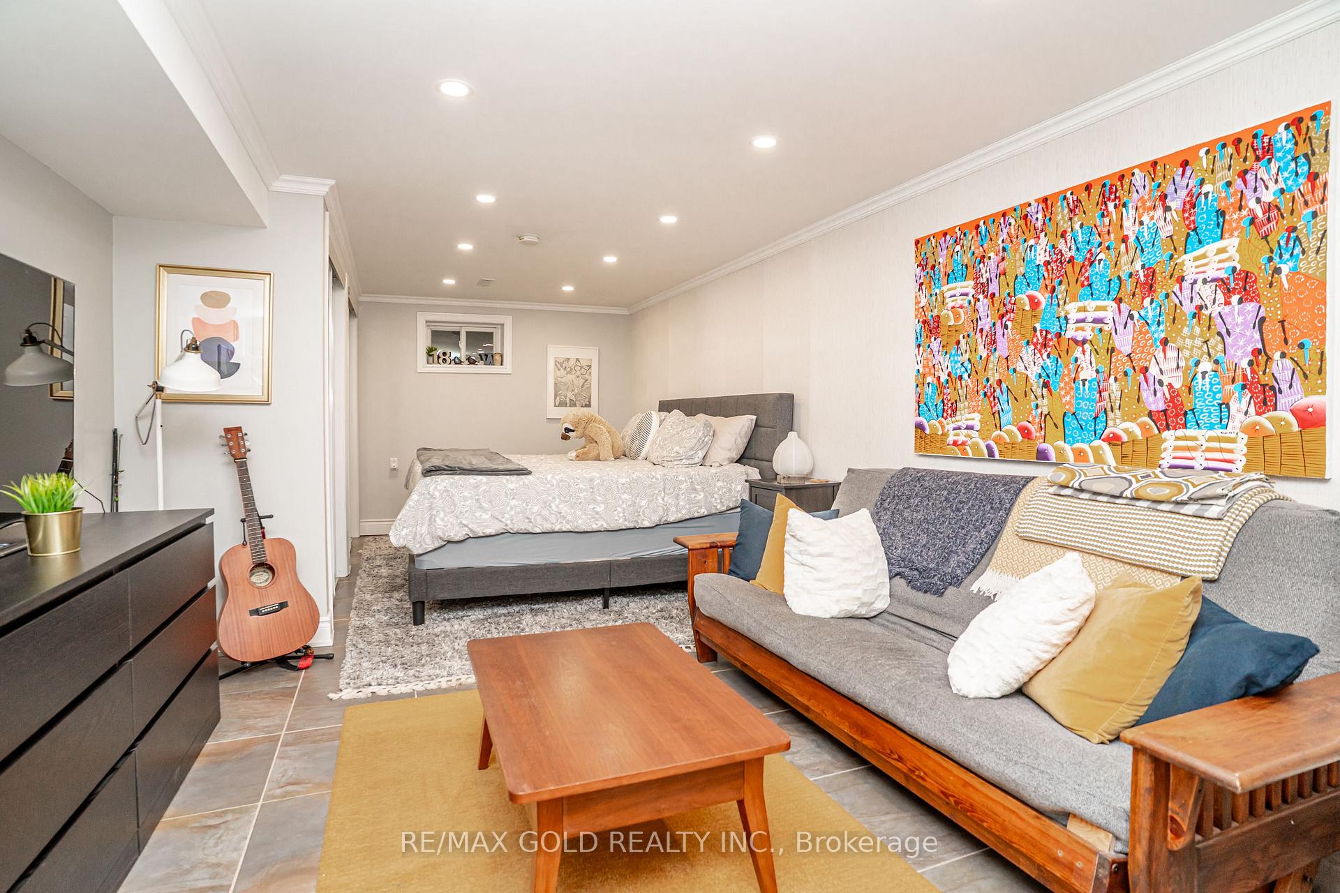 Photo 33 of 37 Devonshire Drive, Brampton, Southgate — HOMEH