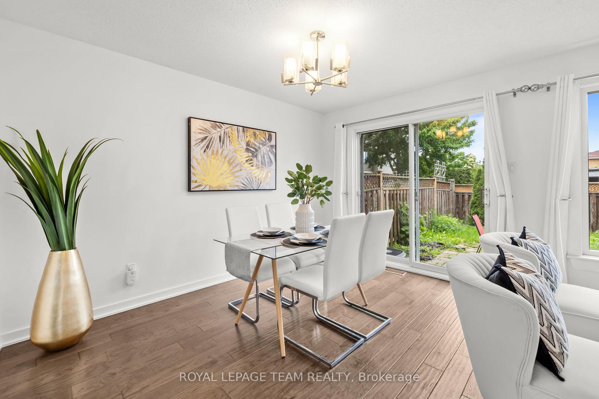 Photo 9 of 91 Winnegreen Court, Ottawa, Hunt Club Park — HOMEH