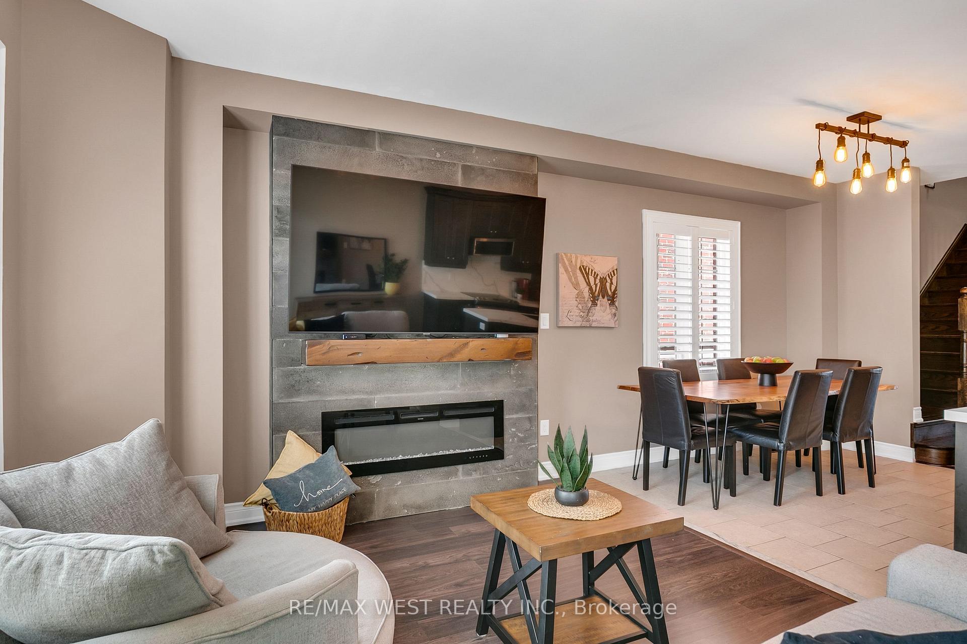 Photo 12 of 21 Sibella Way, Vaughan, Vellore Village — HOMEH