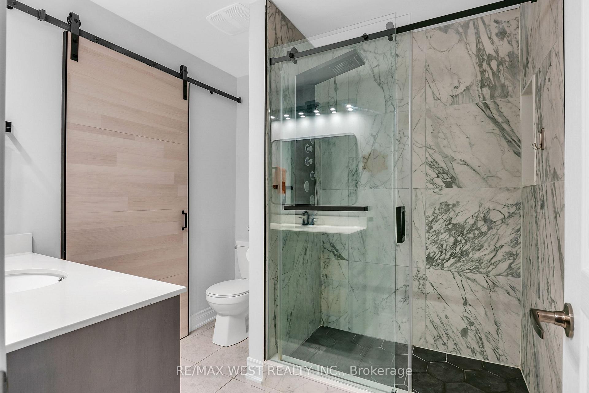 Photo 24 of 21 Sibella Way, Vaughan, Vellore Village — HOMEH